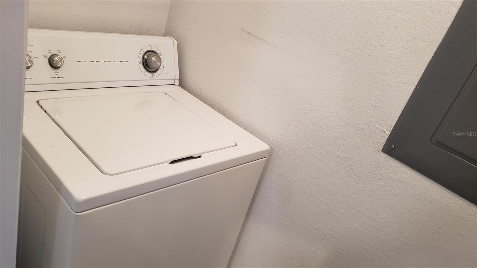 Image 12 of 16 For 2000 Erving Circle 206