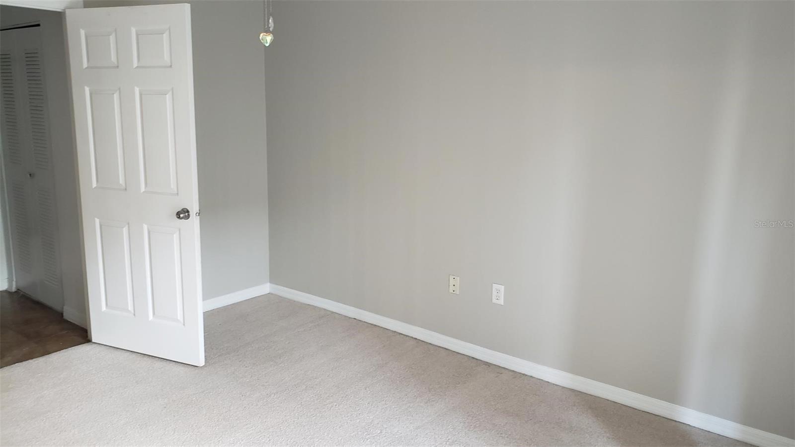 Image 14 of 16 For 2000 Erving Circle 206