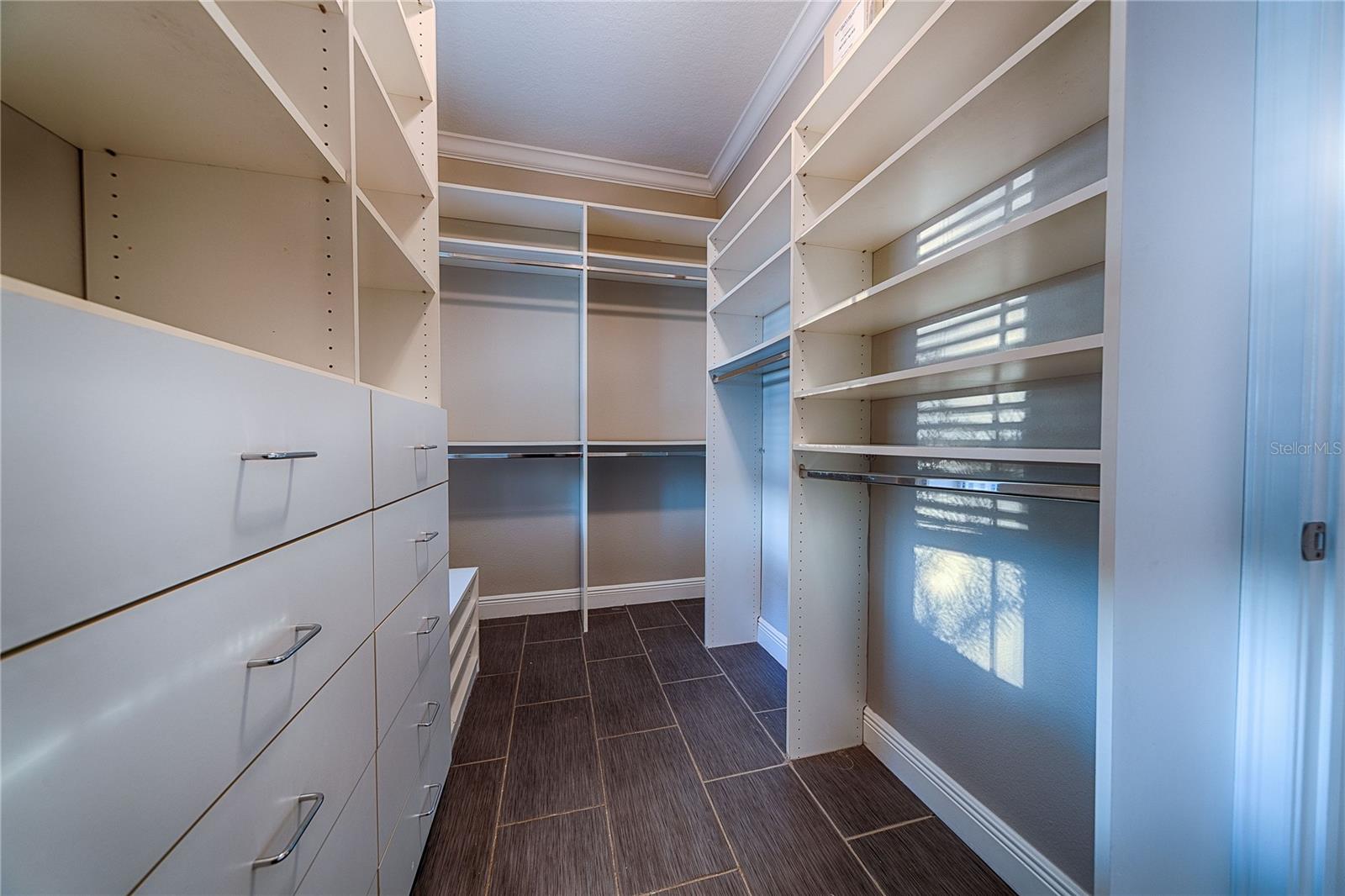 Image 11 of 27 For 7019 Five Oaks Drive