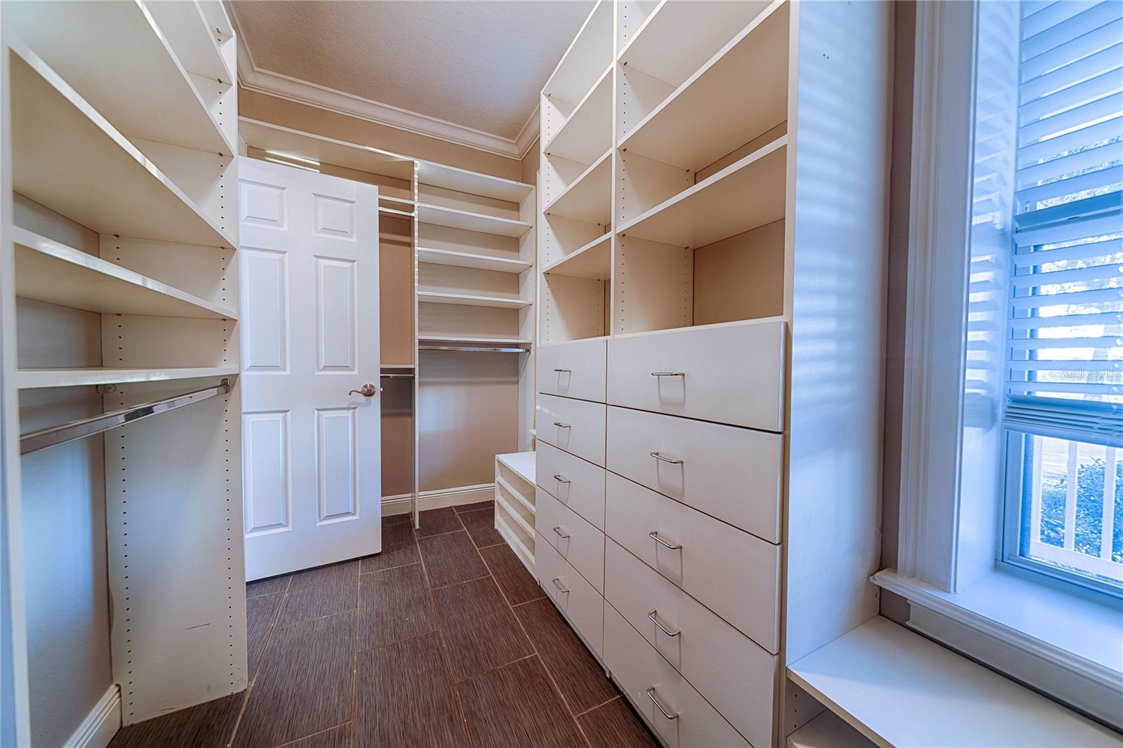 Image 12 of 27 For 7019 Five Oaks Drive