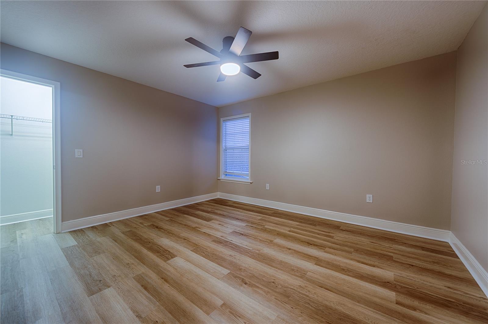 Image 18 of 27 For 7019 Five Oaks Drive