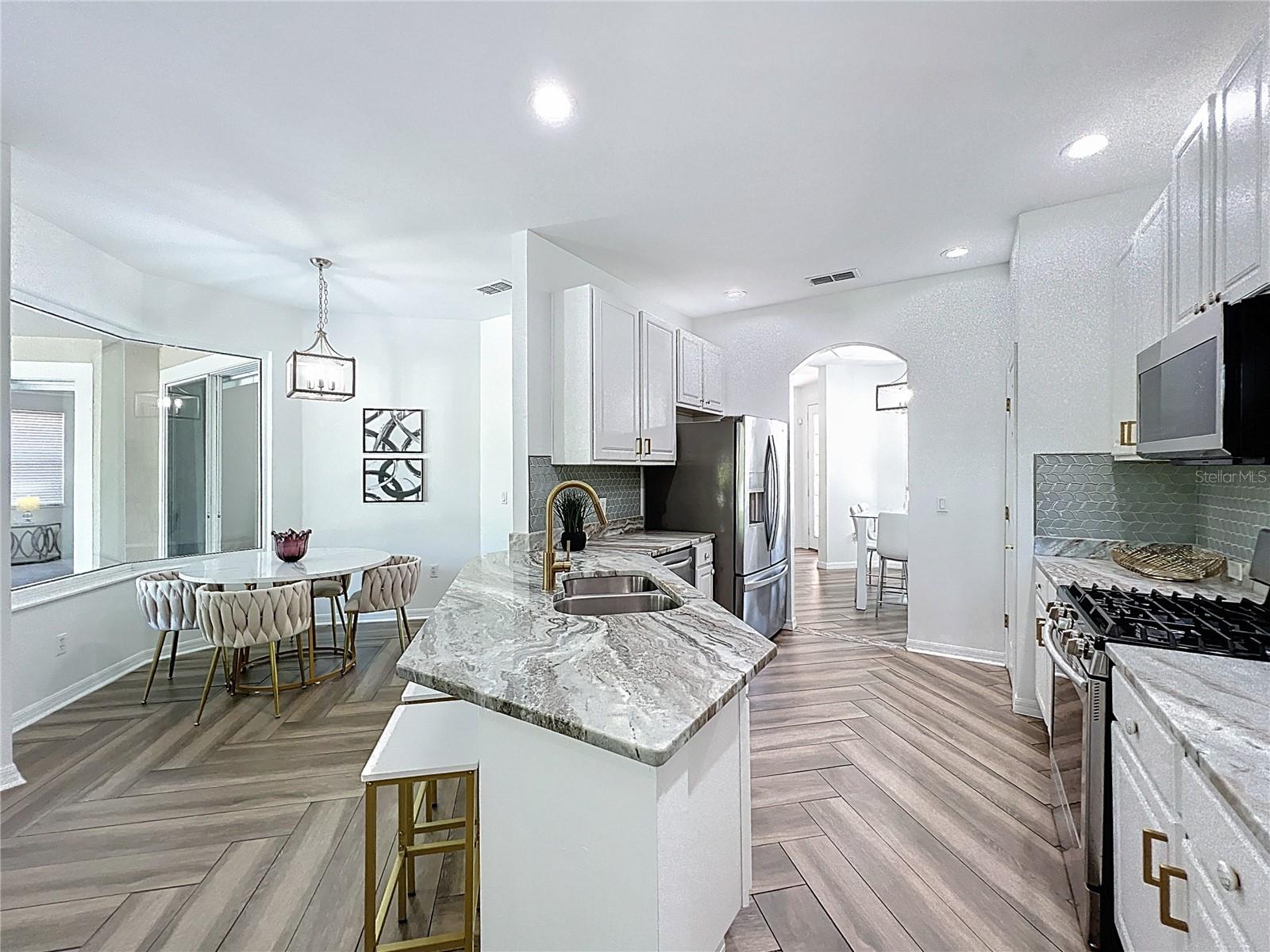 Image 14 of 39 For 1077 Lascala Drive