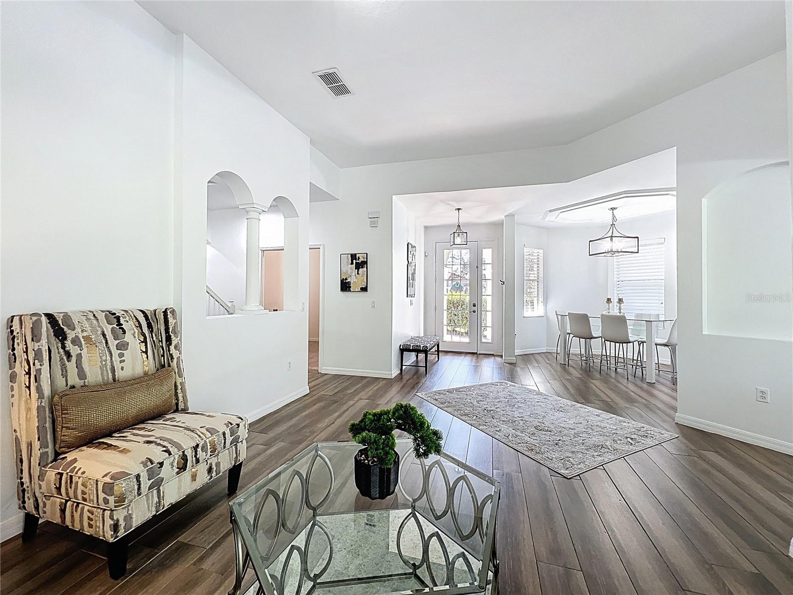 Image 18 of 39 For 1077 Lascala Drive