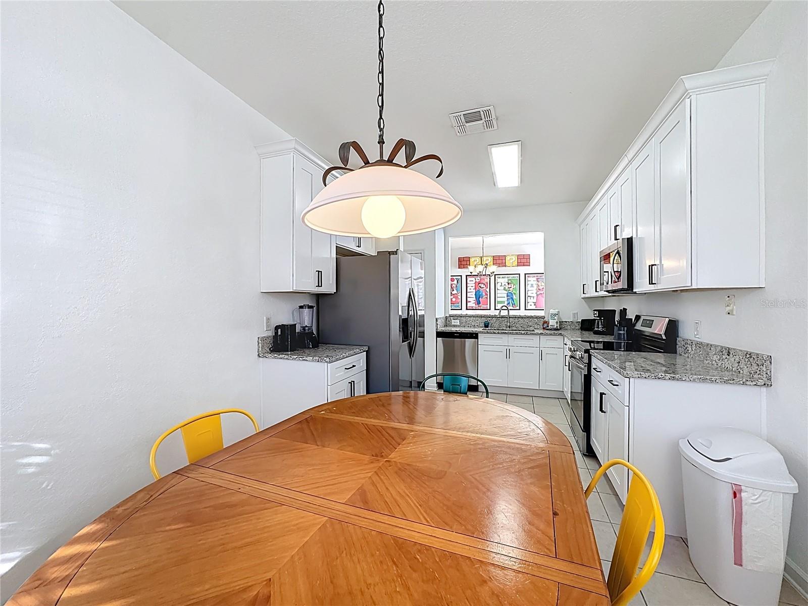 Image 14 of 100 For 7788 Basnett Circle