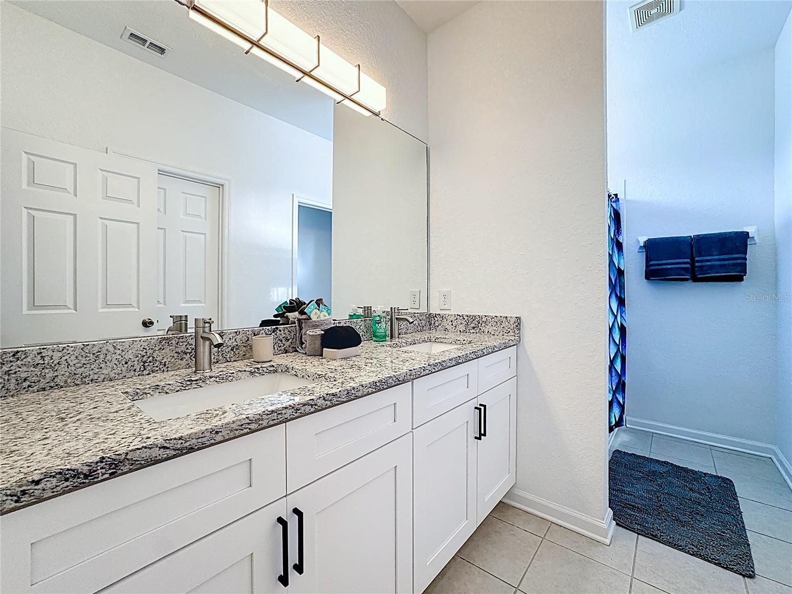 Image 44 of 100 For 7788 Basnett Circle