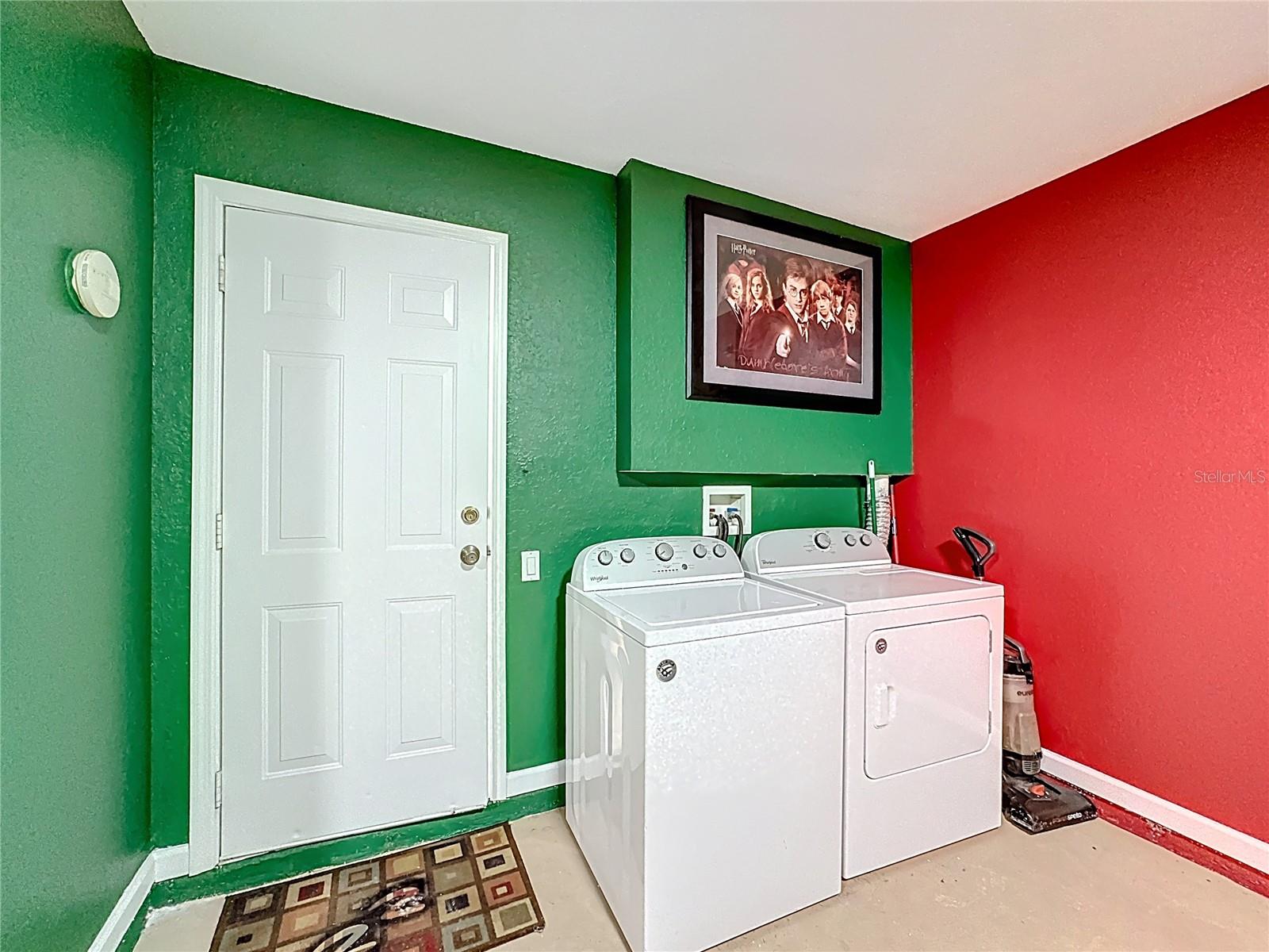 Image 62 of 100 For 7788 Basnett Circle