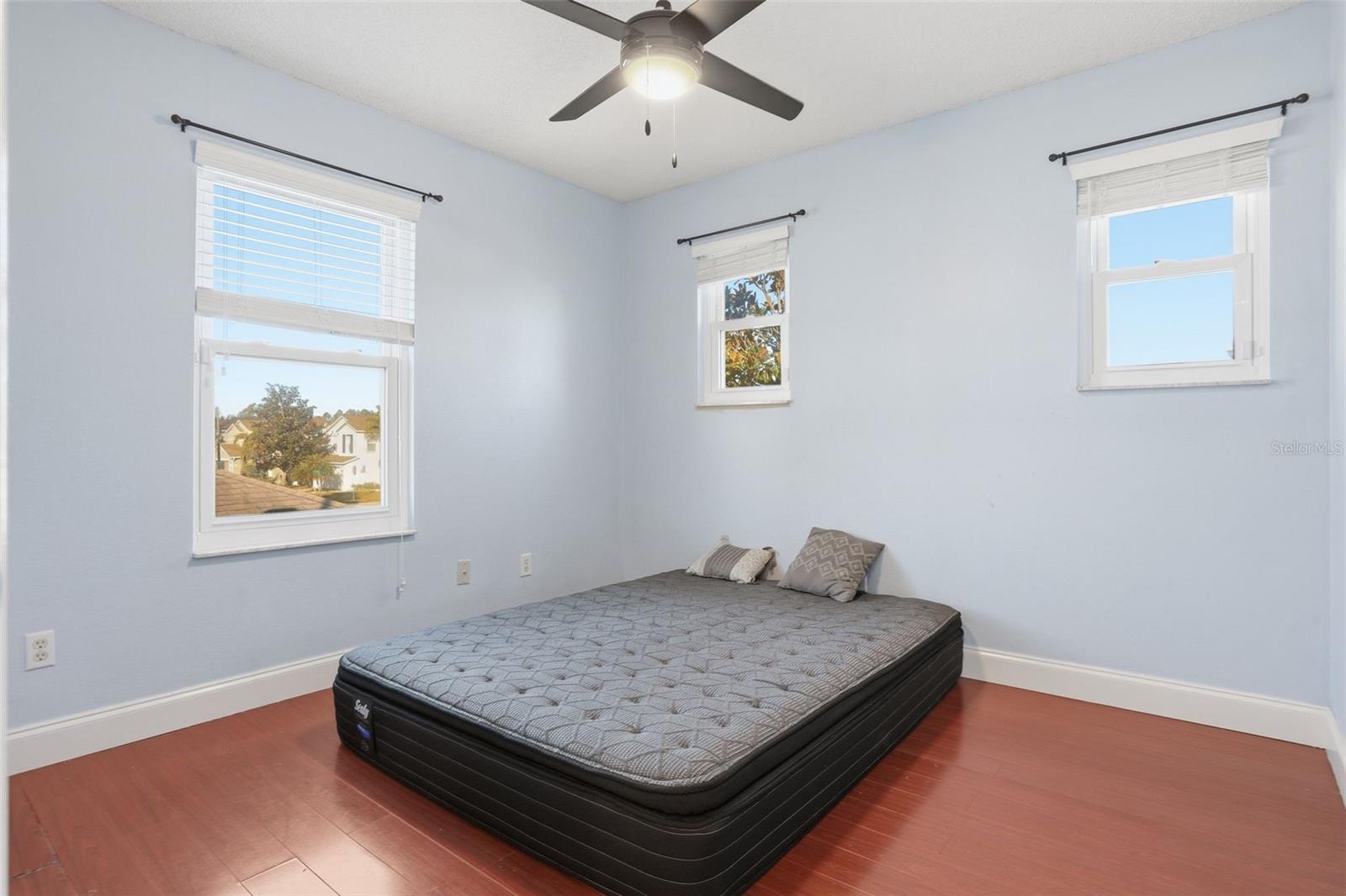 Image 26 of 45 For 429 Rona Lane