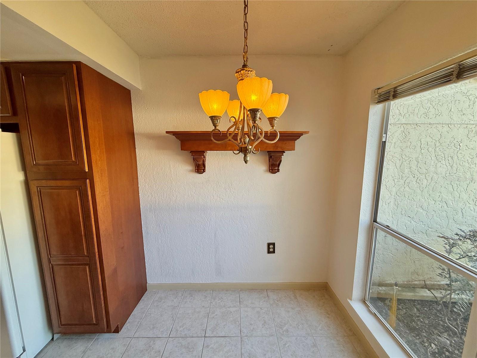 Image 12 of 50 For 200 Sabal Palm Place 200