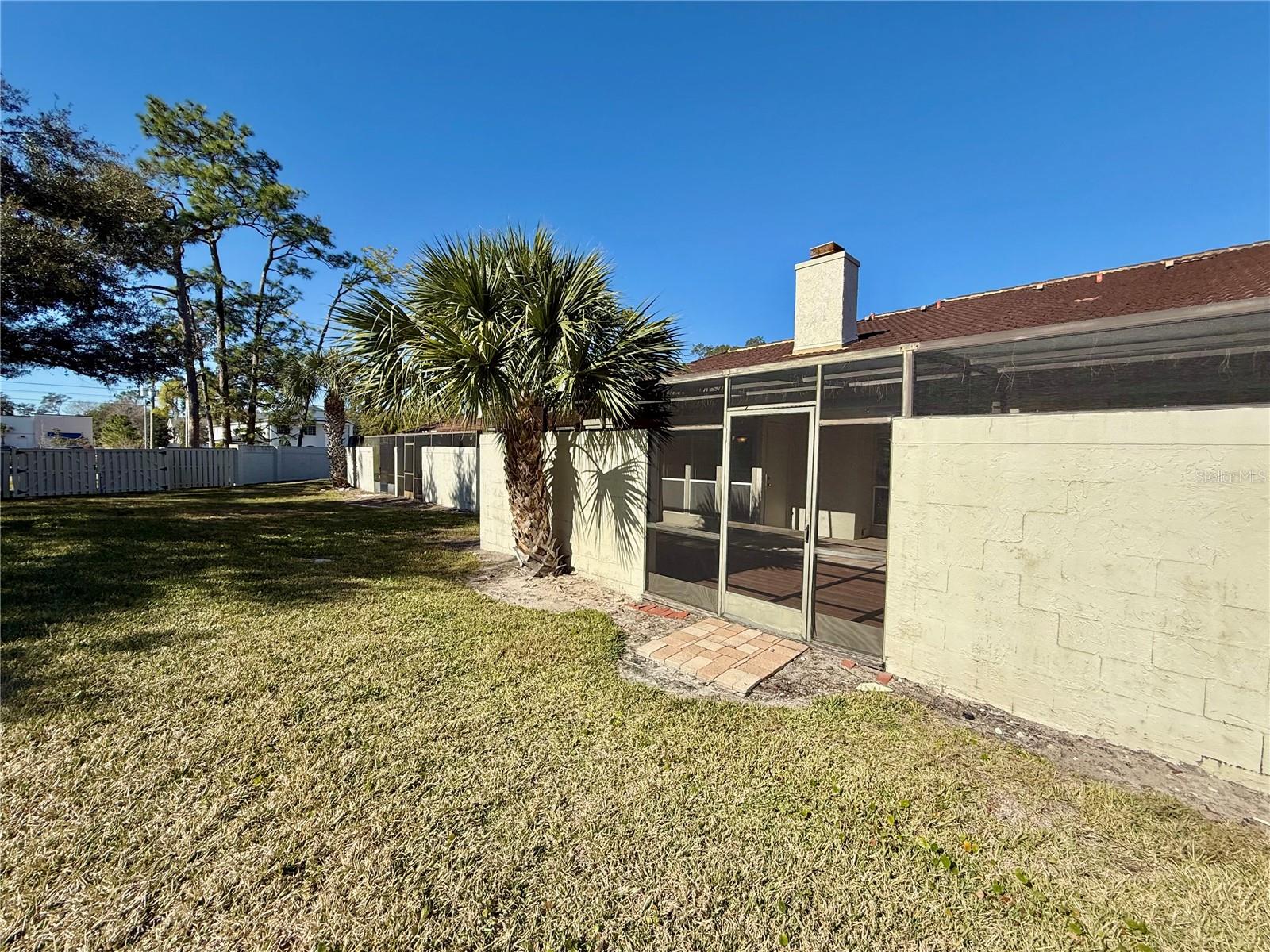 Image 23 of 50 For 200 Sabal Palm Place 200