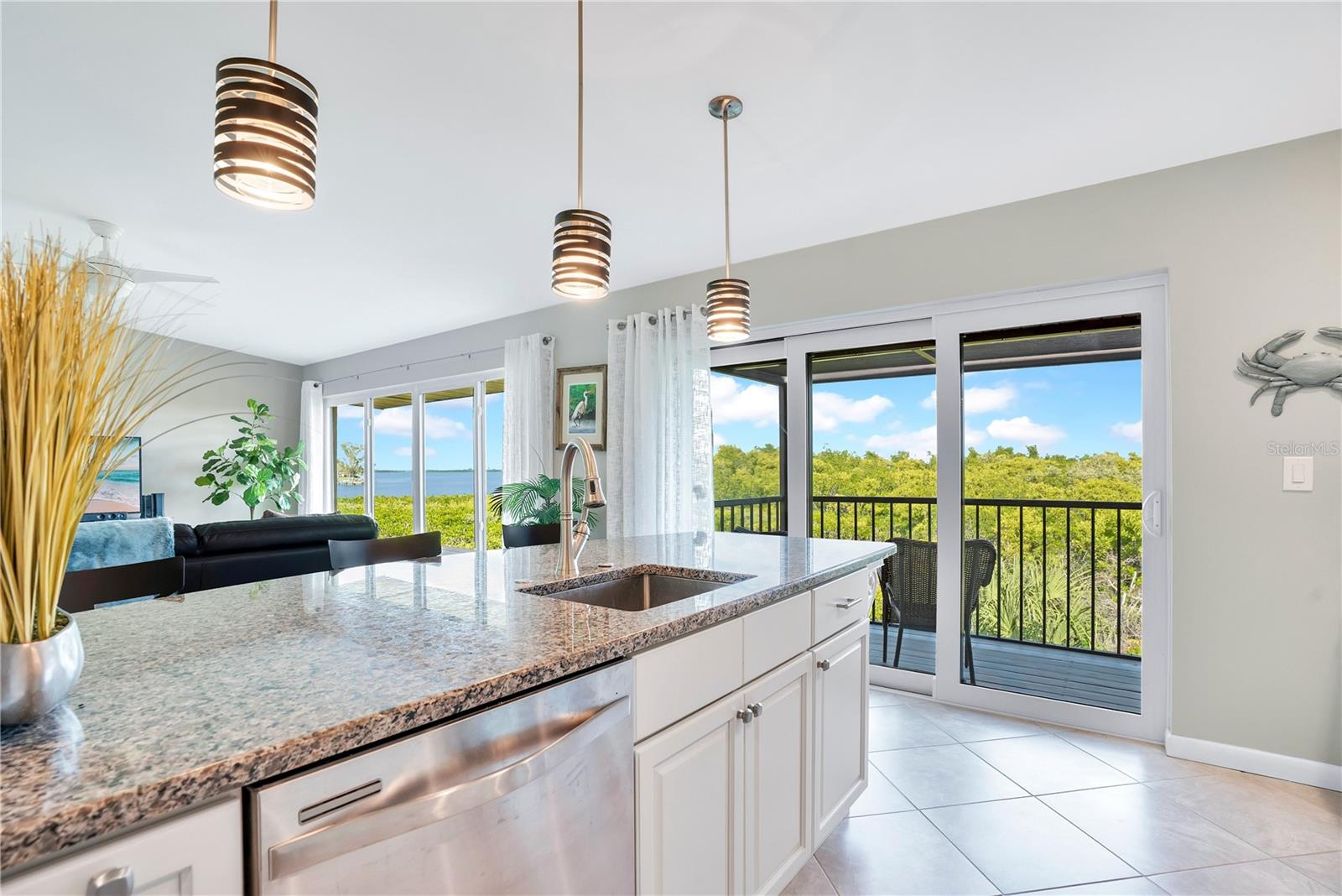 Image 22 of 66 For 4013 Catalina Drive 4013