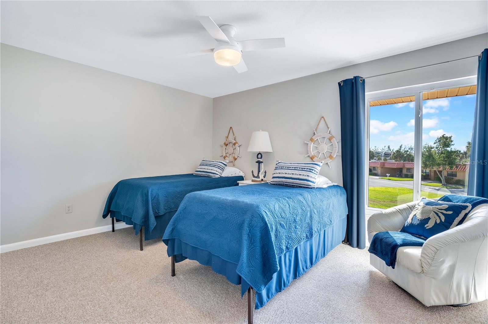 Image 31 of 66 For 4013 Catalina Drive 4013