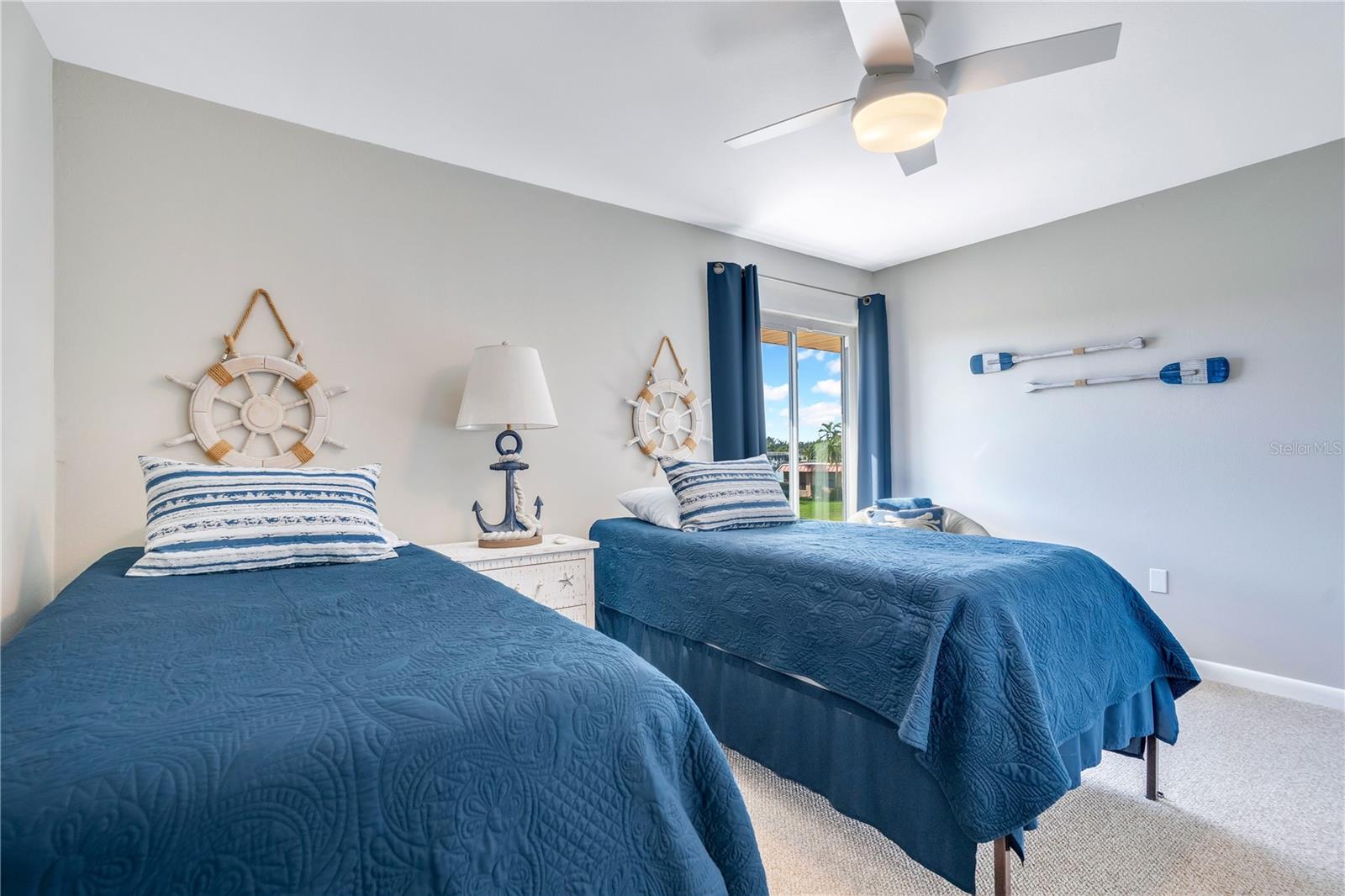 Image 32 of 66 For 4013 Catalina Drive 4013