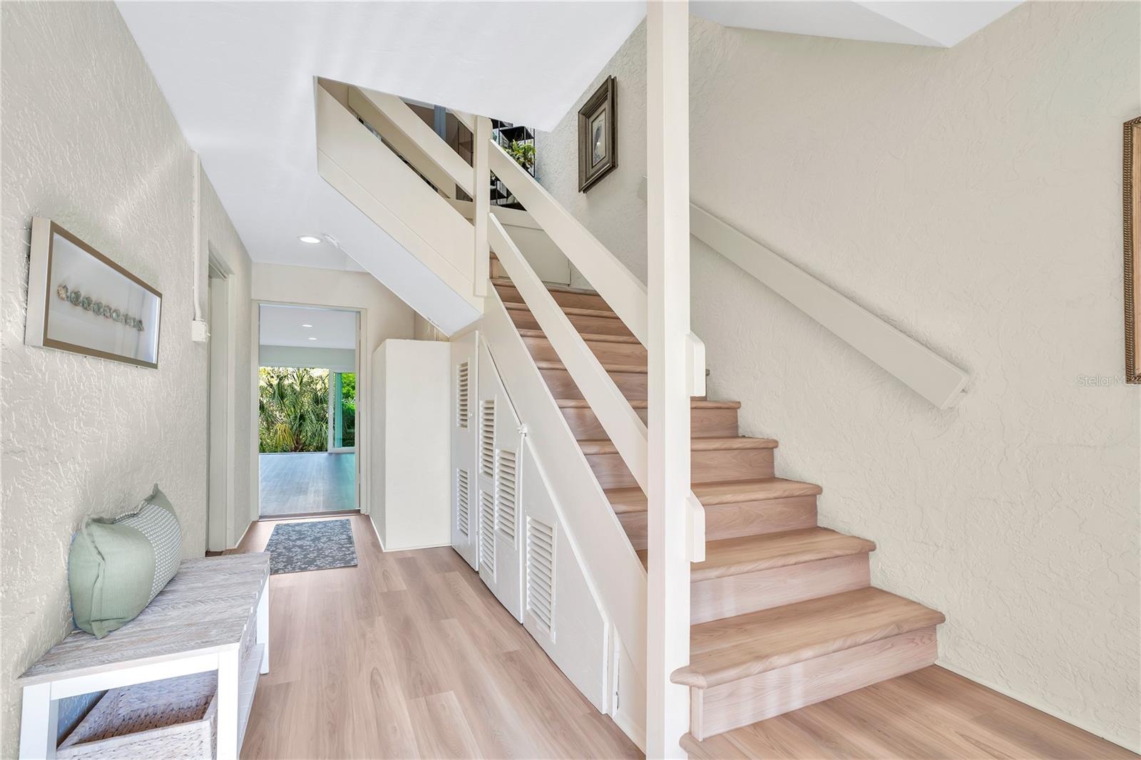 Image 5 of 66 For 4013 Catalina Drive 4013