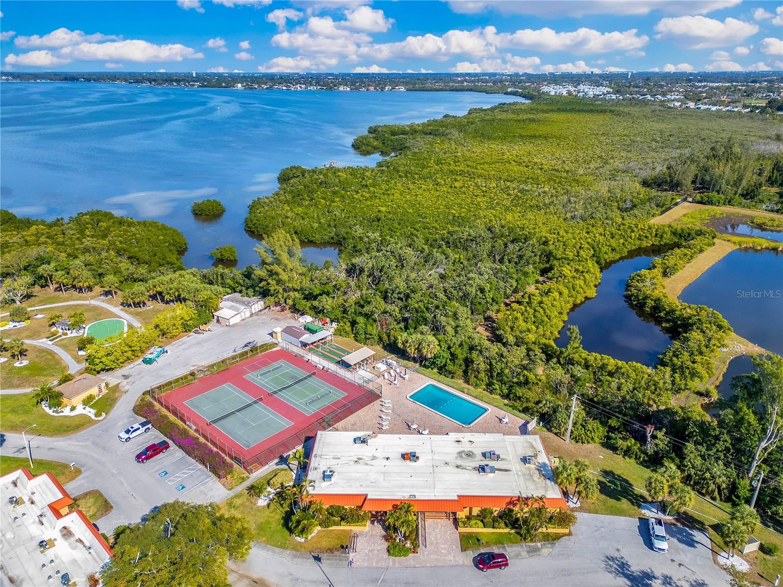 Image 55 of 66 For 4013 Catalina Drive 4013