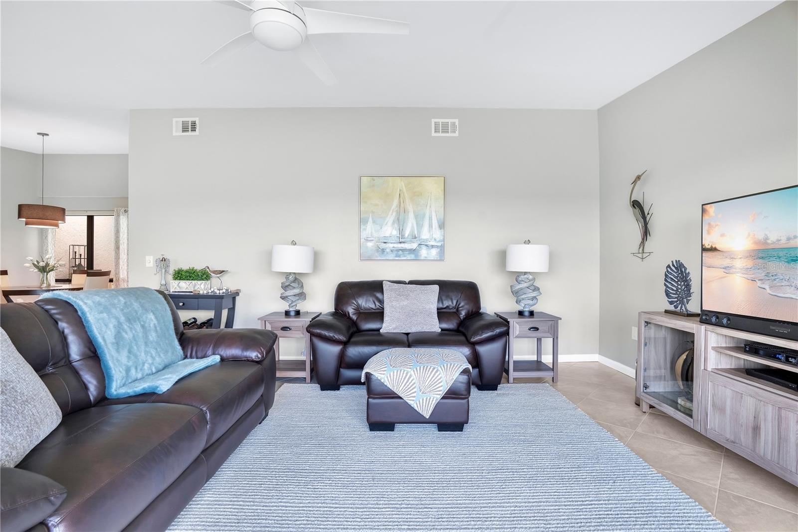 Image 7 of 66 For 4013 Catalina Drive 4013