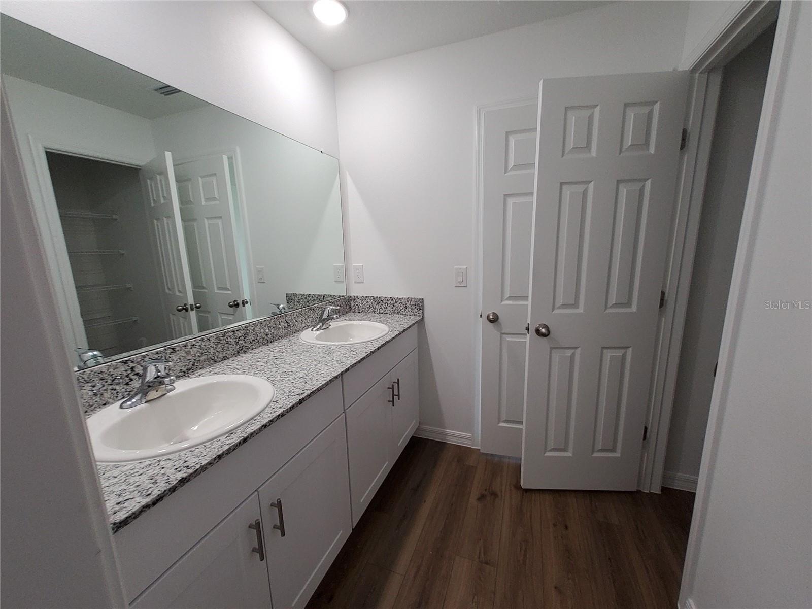 Image 15 of 27 For 3727 King Hill Drive