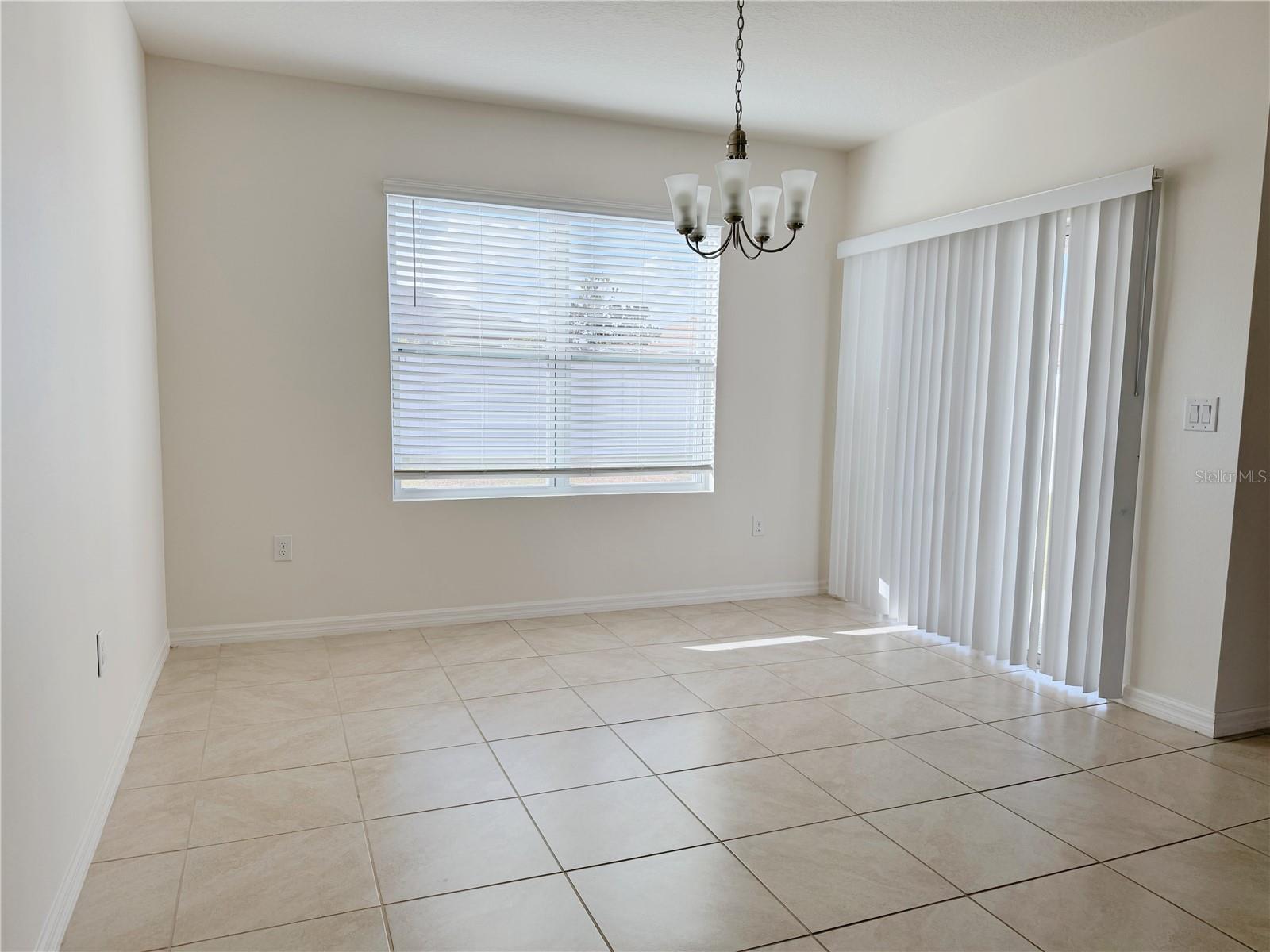 Image 25 of 39 For 1656 Bay Breeze Drive