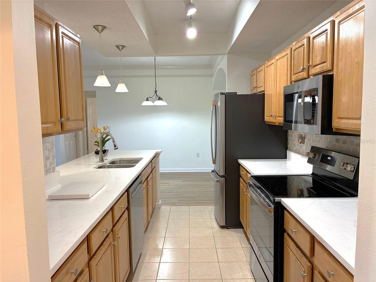 Image 10 of 33 For 12307 Lantana Park Lane 102