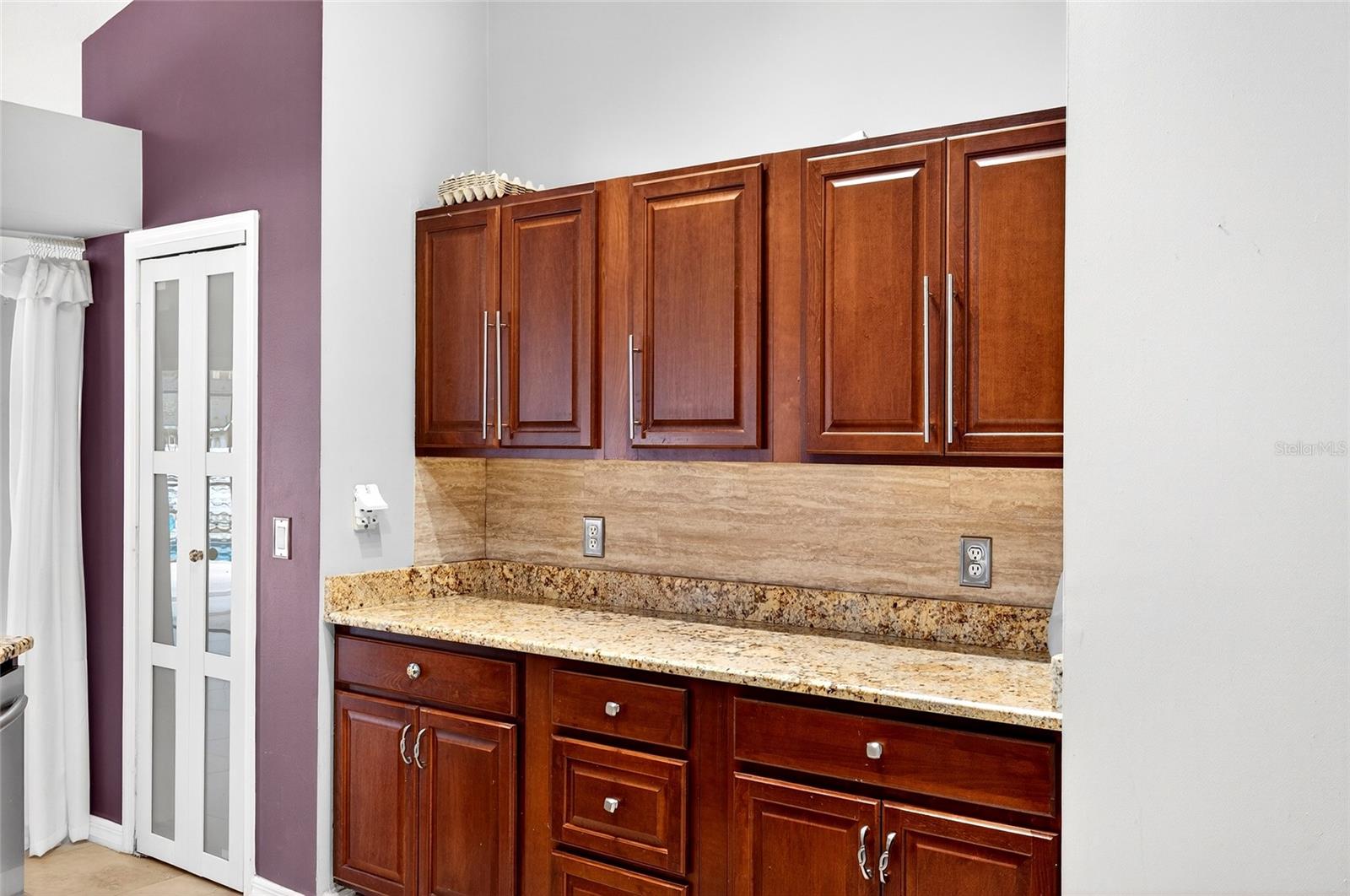 Image 21 of 41 For 7839 63rd Avenue Road