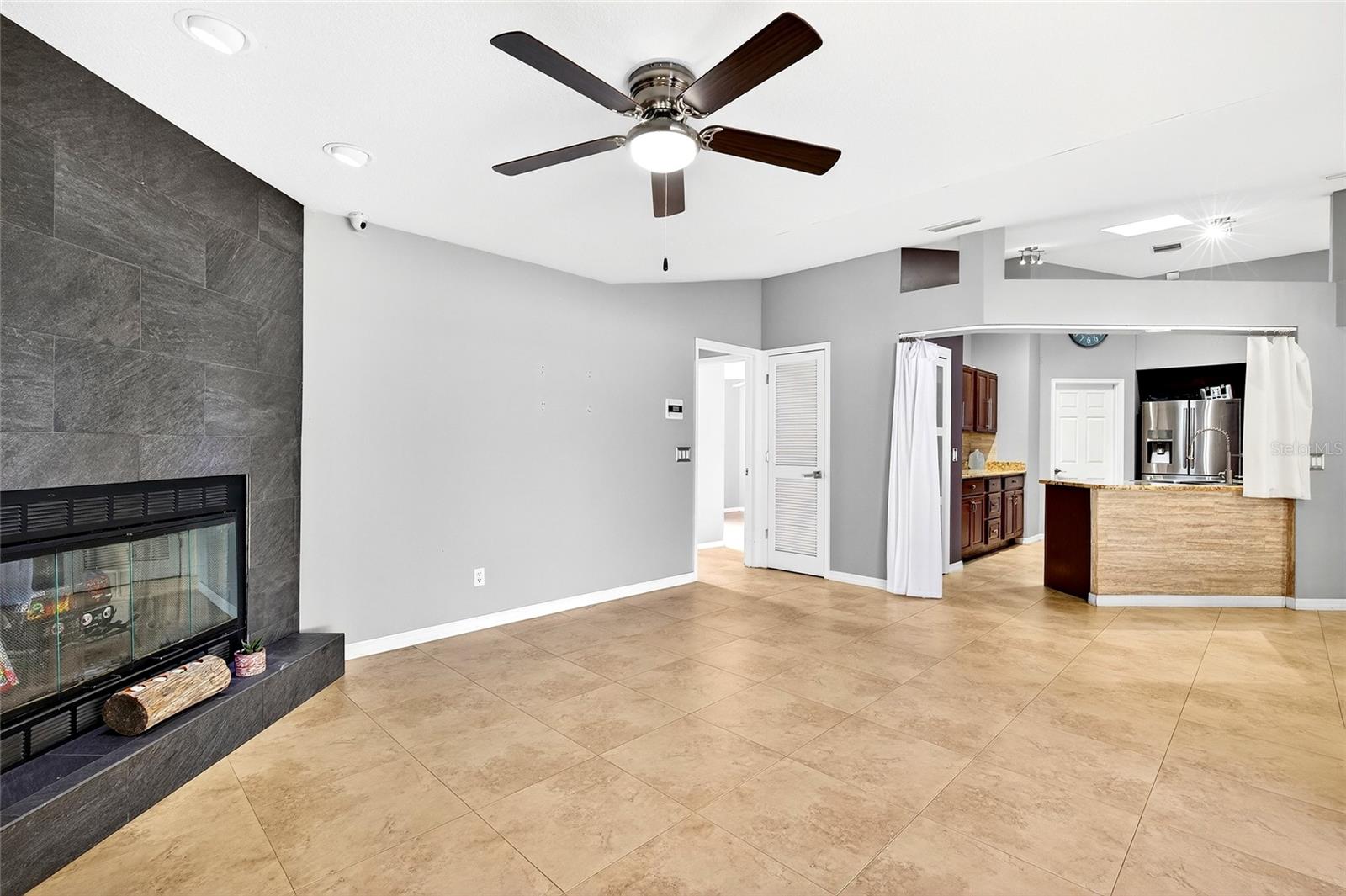 Image 23 of 41 For 7839 63rd Avenue Road