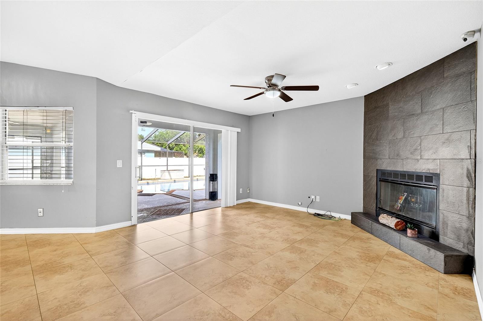 Image 32 of 41 For 7839 63rd Avenue Road