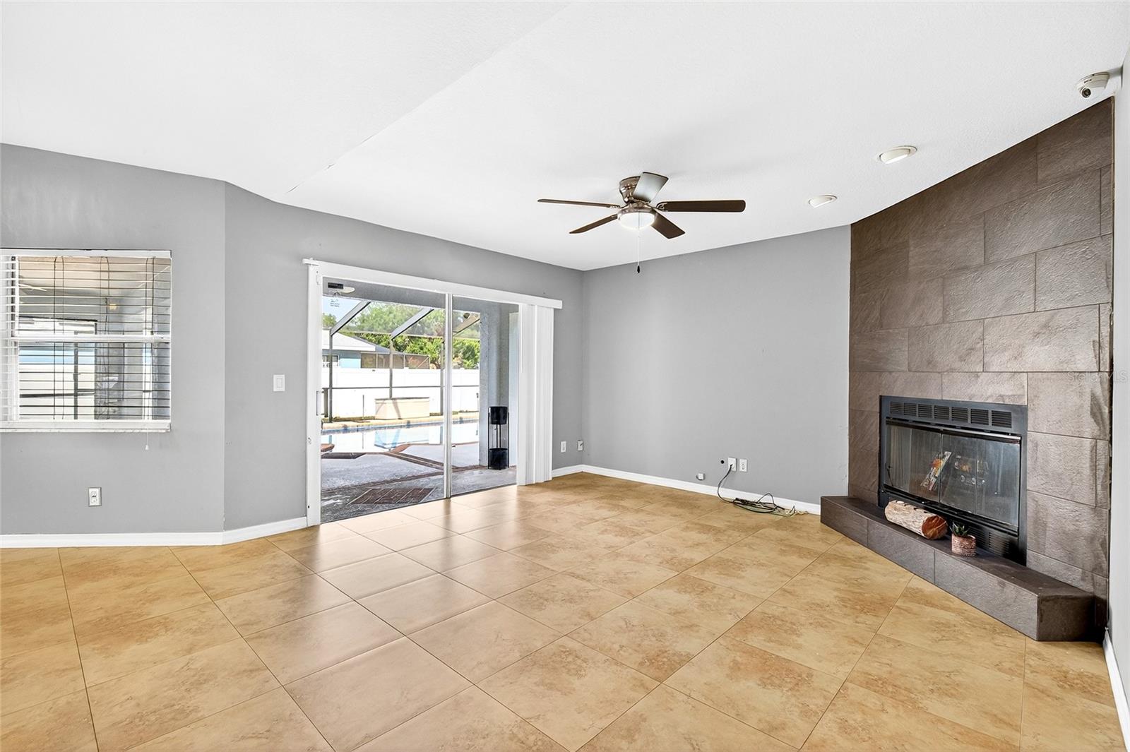 Image 33 of 41 For 7839 63rd Avenue Road