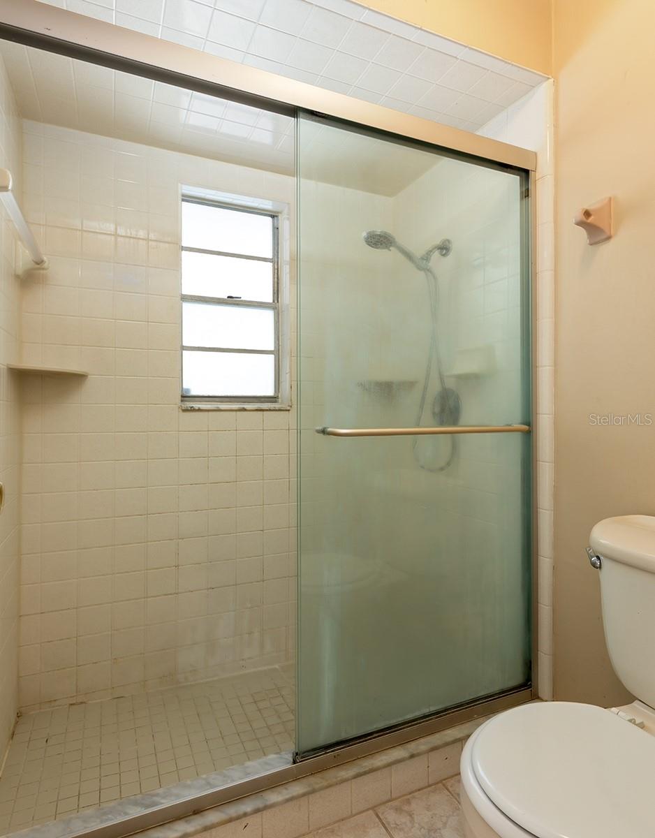 Image 18 of 22 For 1510 Kenlyn Drive