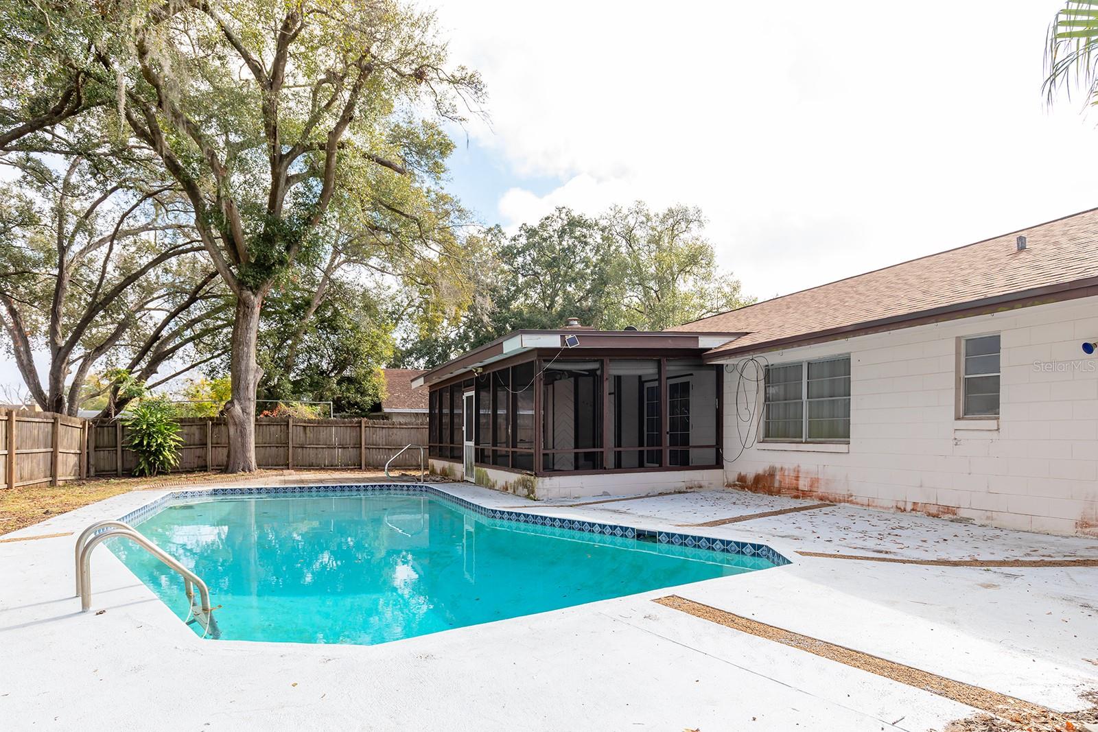 Image 7 of 22 For 1510 Kenlyn Drive