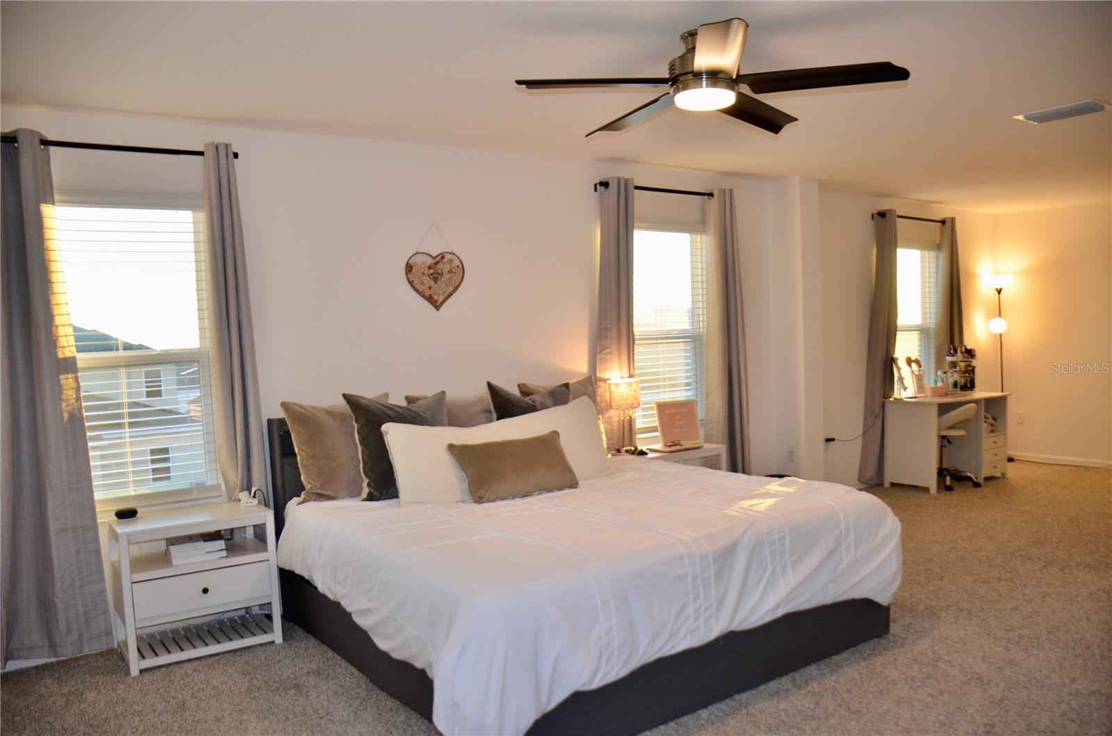 Image 17 of 45 For 6877 Wilson Hammock Avenue