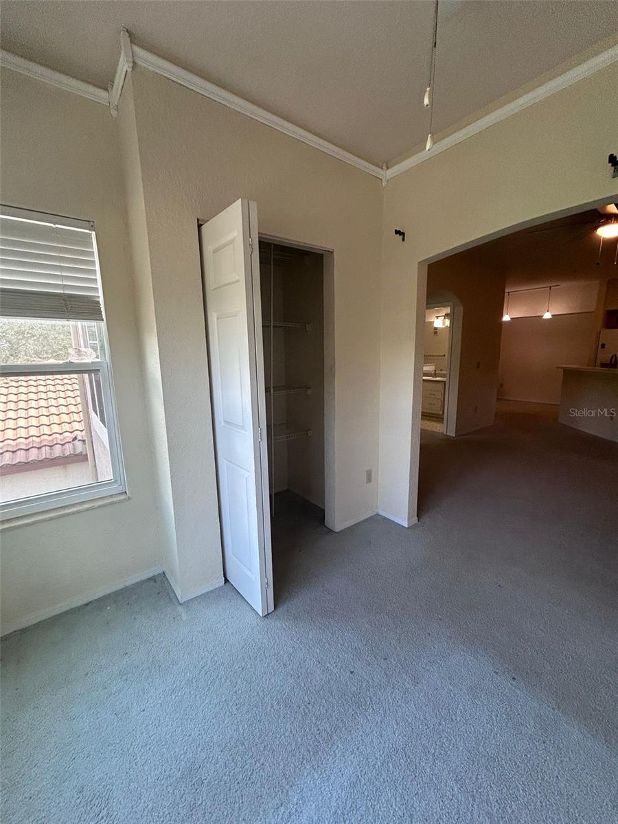 Image 17 of 27 For 832 Camargo Way 303