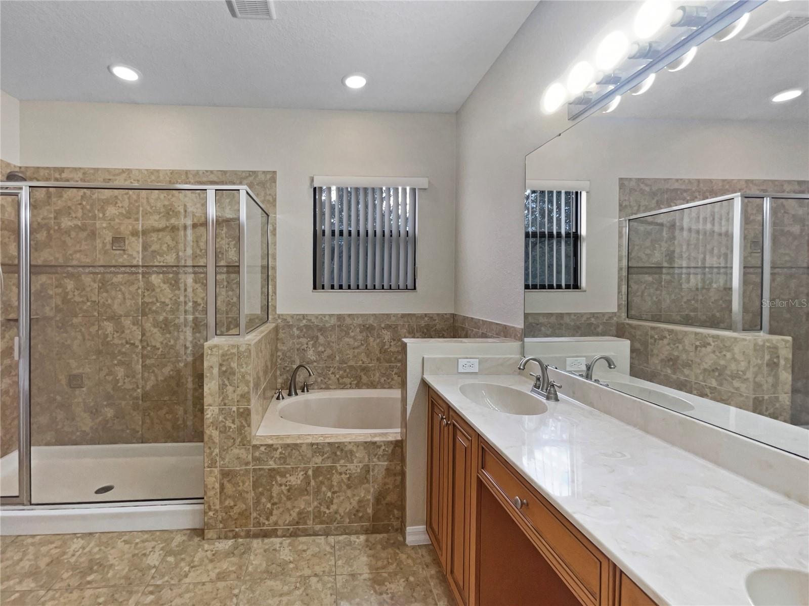 Image 14 of 19 For 1123 Chervil Drive