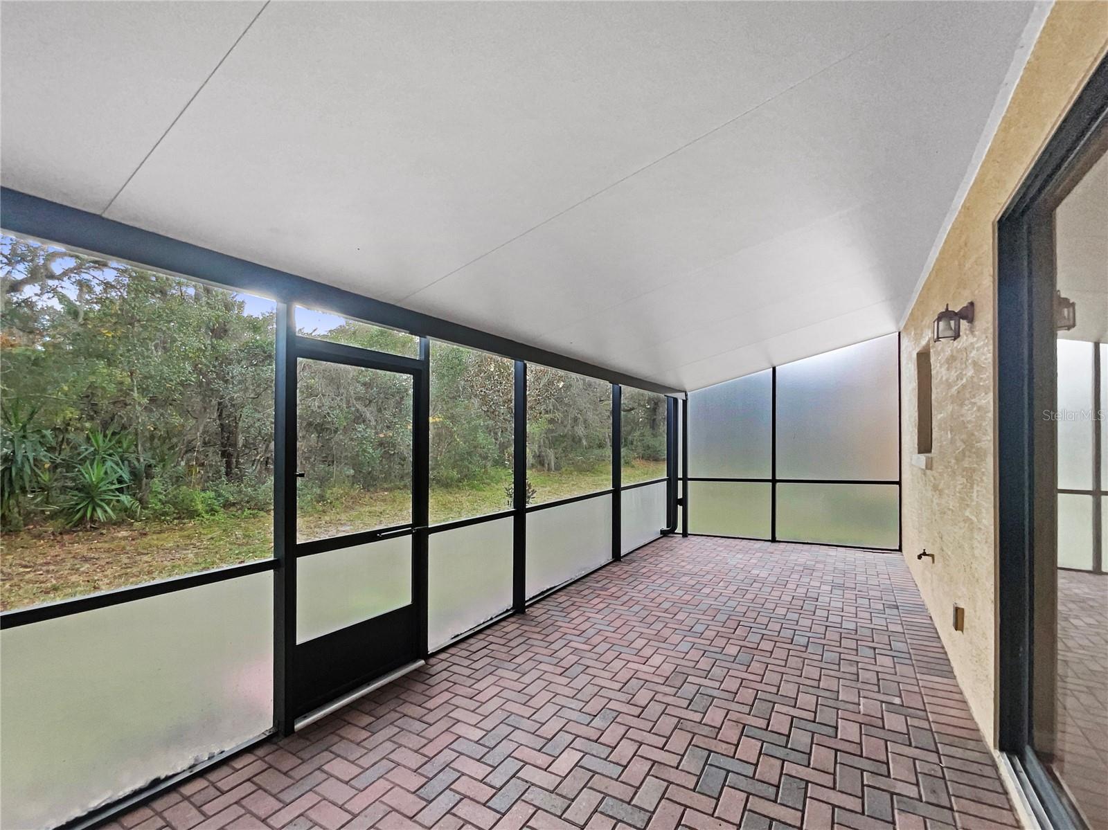 Image 18 of 19 For 1123 Chervil Drive