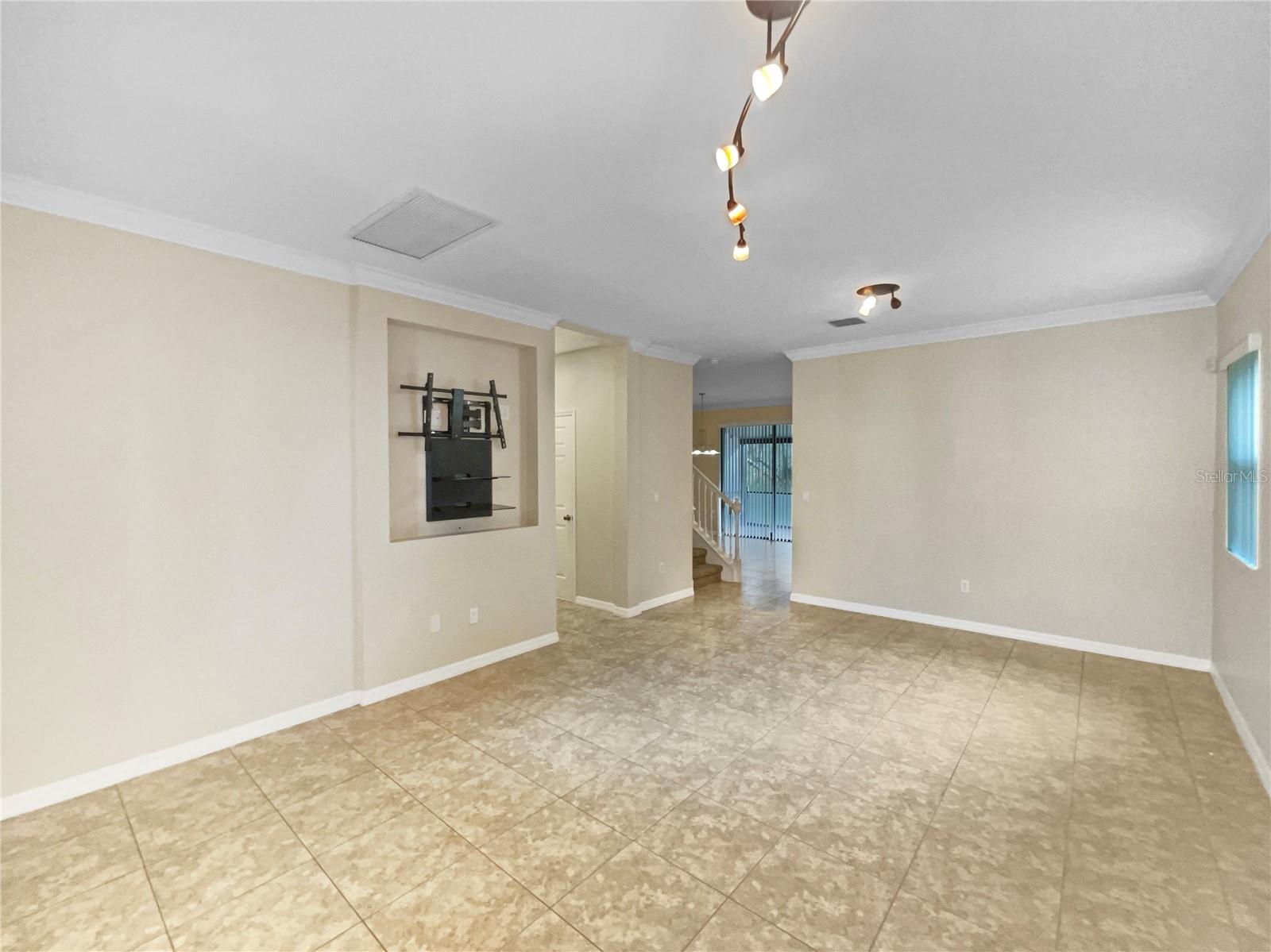 Image 5 of 19 For 1123 Chervil Drive