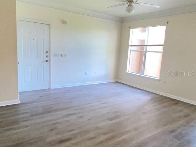 Image 4 of 12 For 8849 Villa View Circle 203