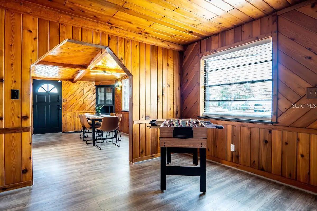 Image 16 of 33 For 1118 Overdale Street