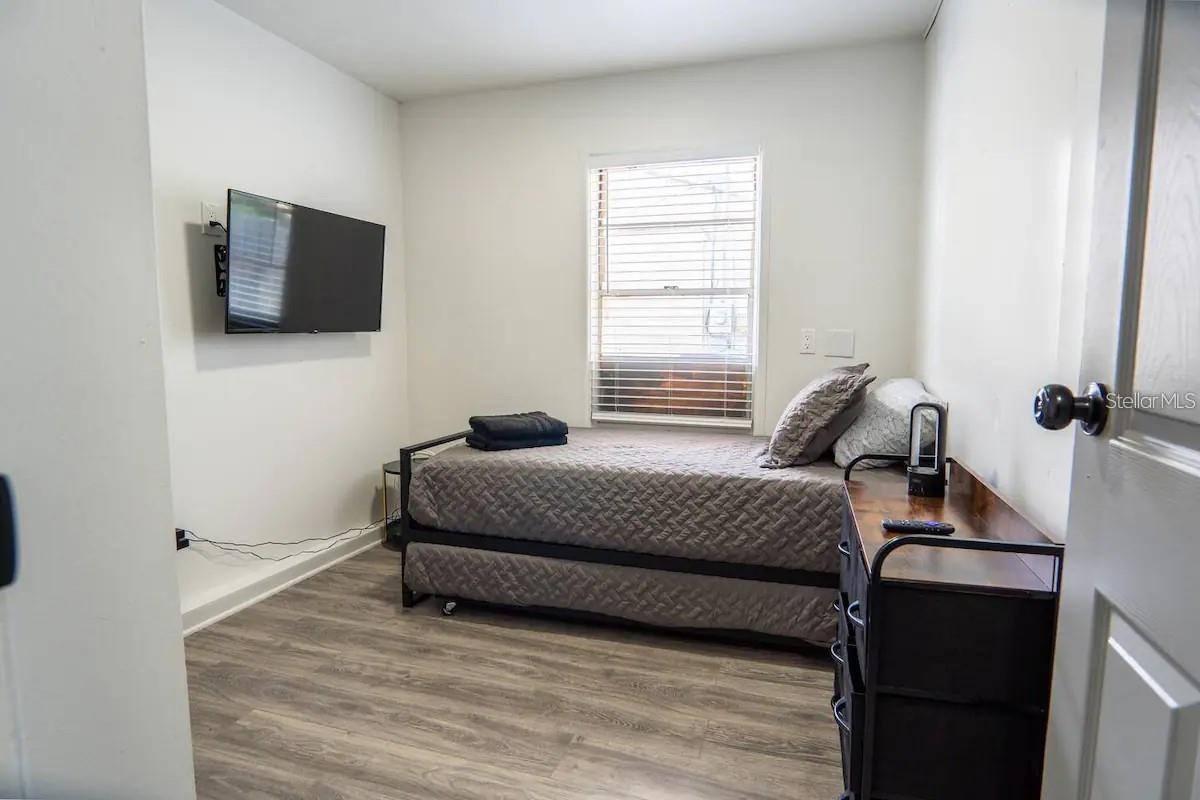 Image 29 of 33 For 1118 Overdale Street