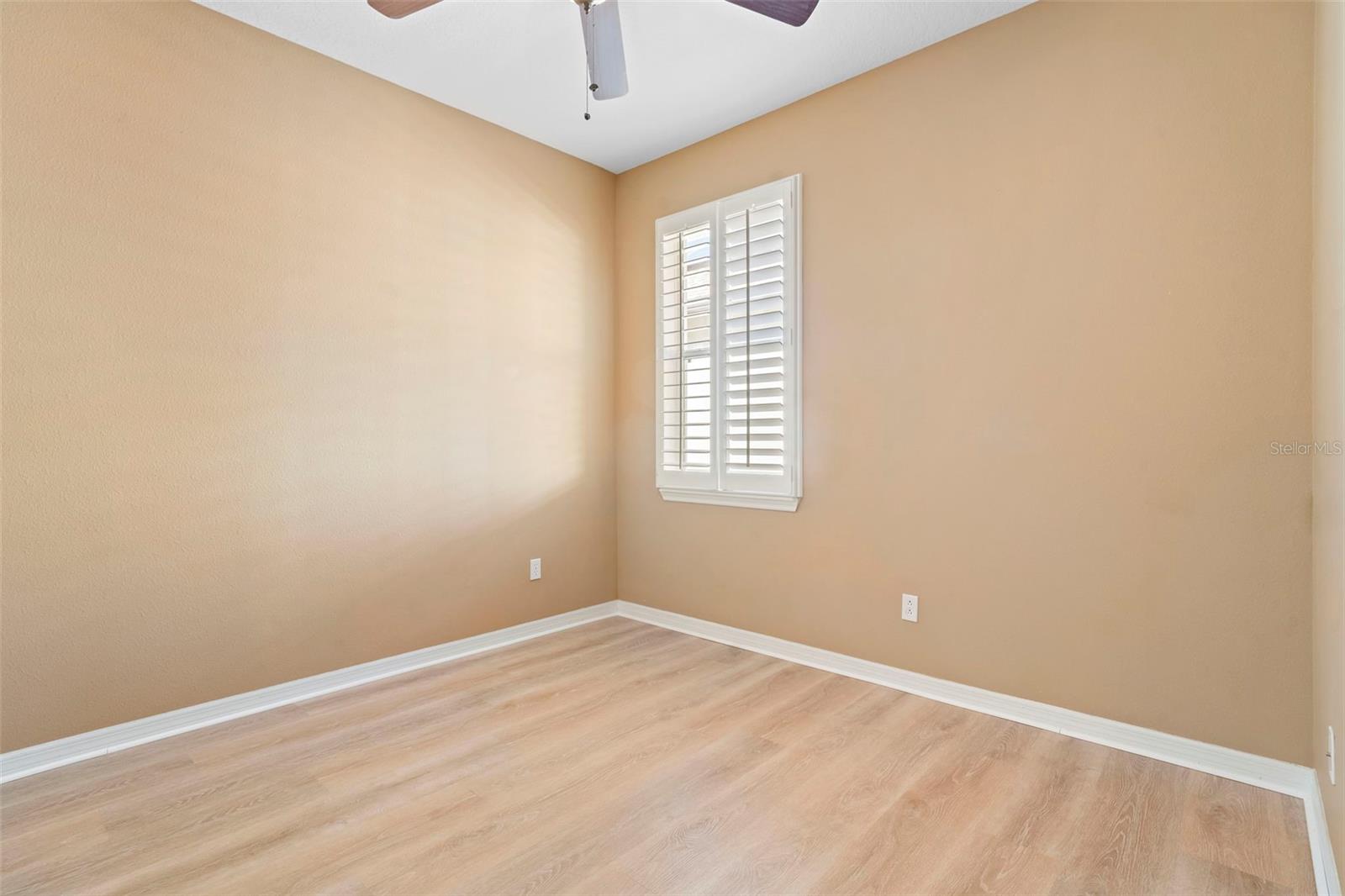 Image 23 of 56 For 6718 Romney Lane