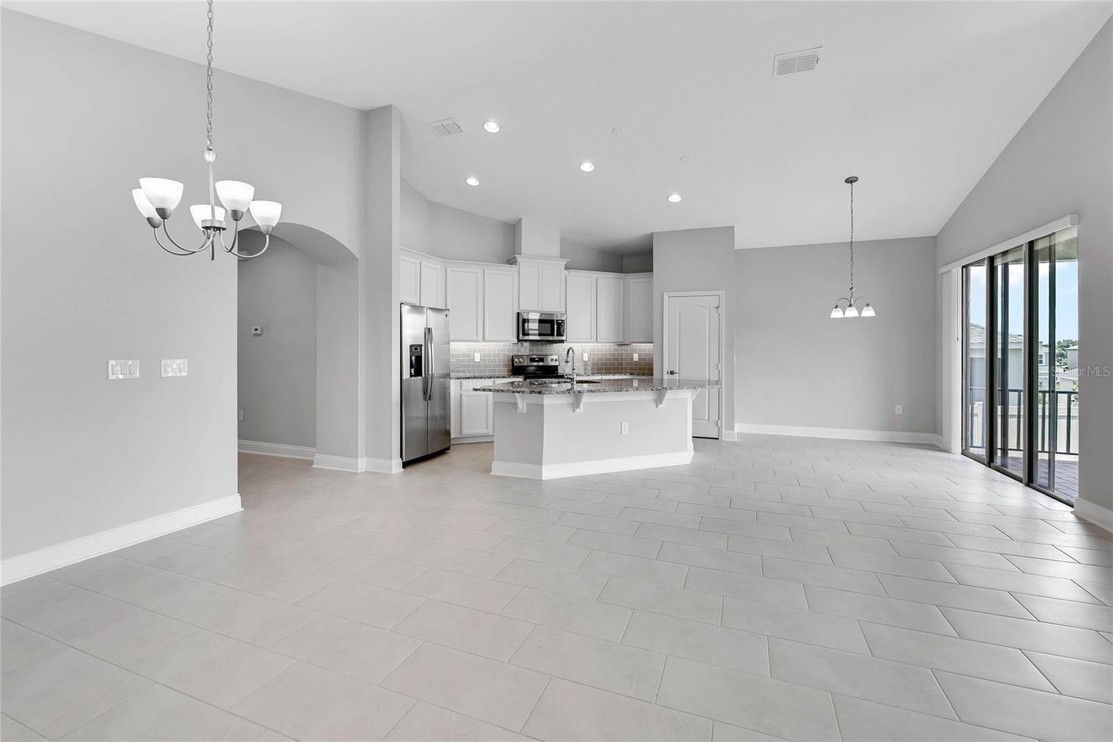 Image 17 of 25 For 17014 Crestmont Boulevard