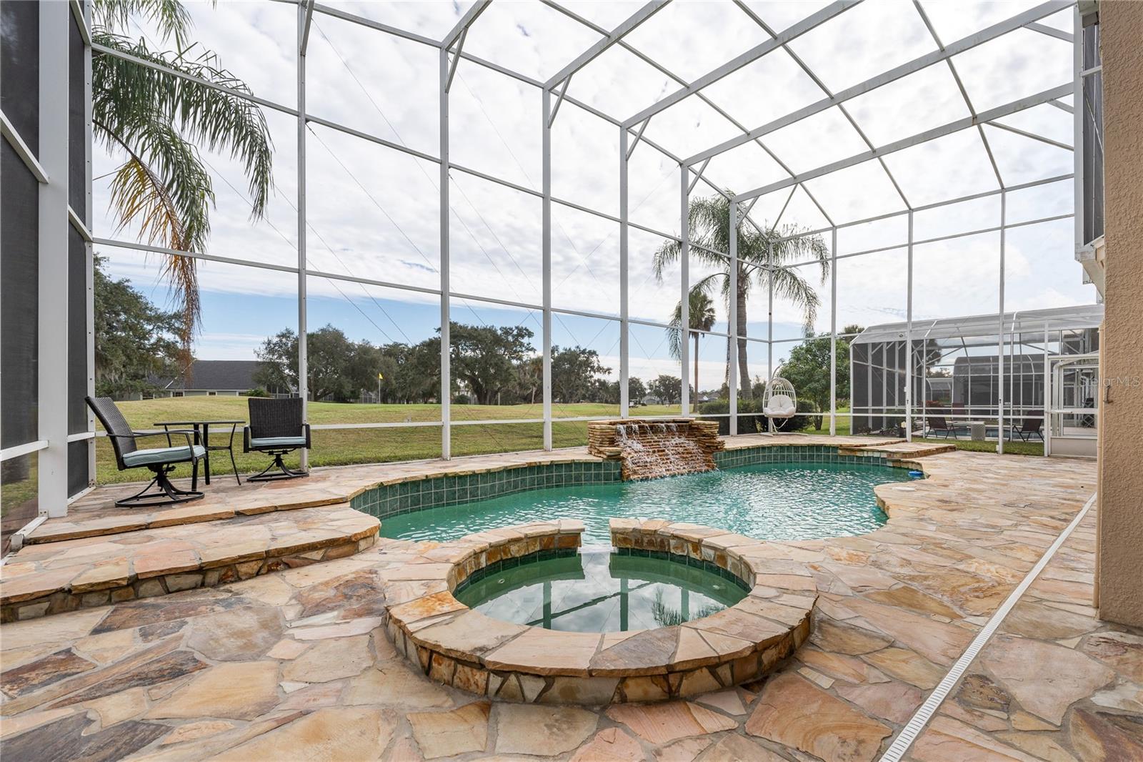 Image 23 of 34 For 1524 The Oaks Boulevard