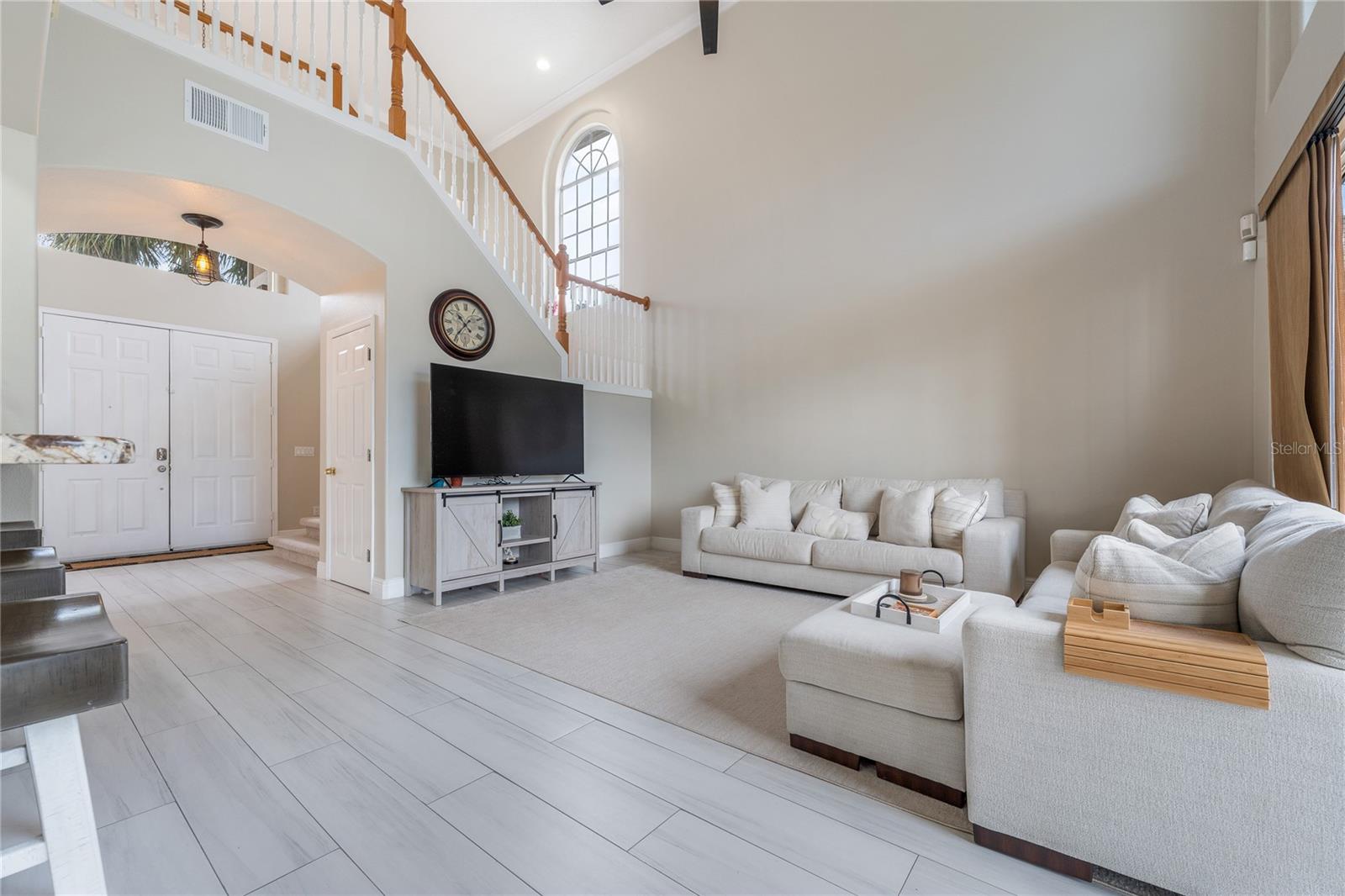 Image 4 of 34 For 1524 The Oaks Boulevard