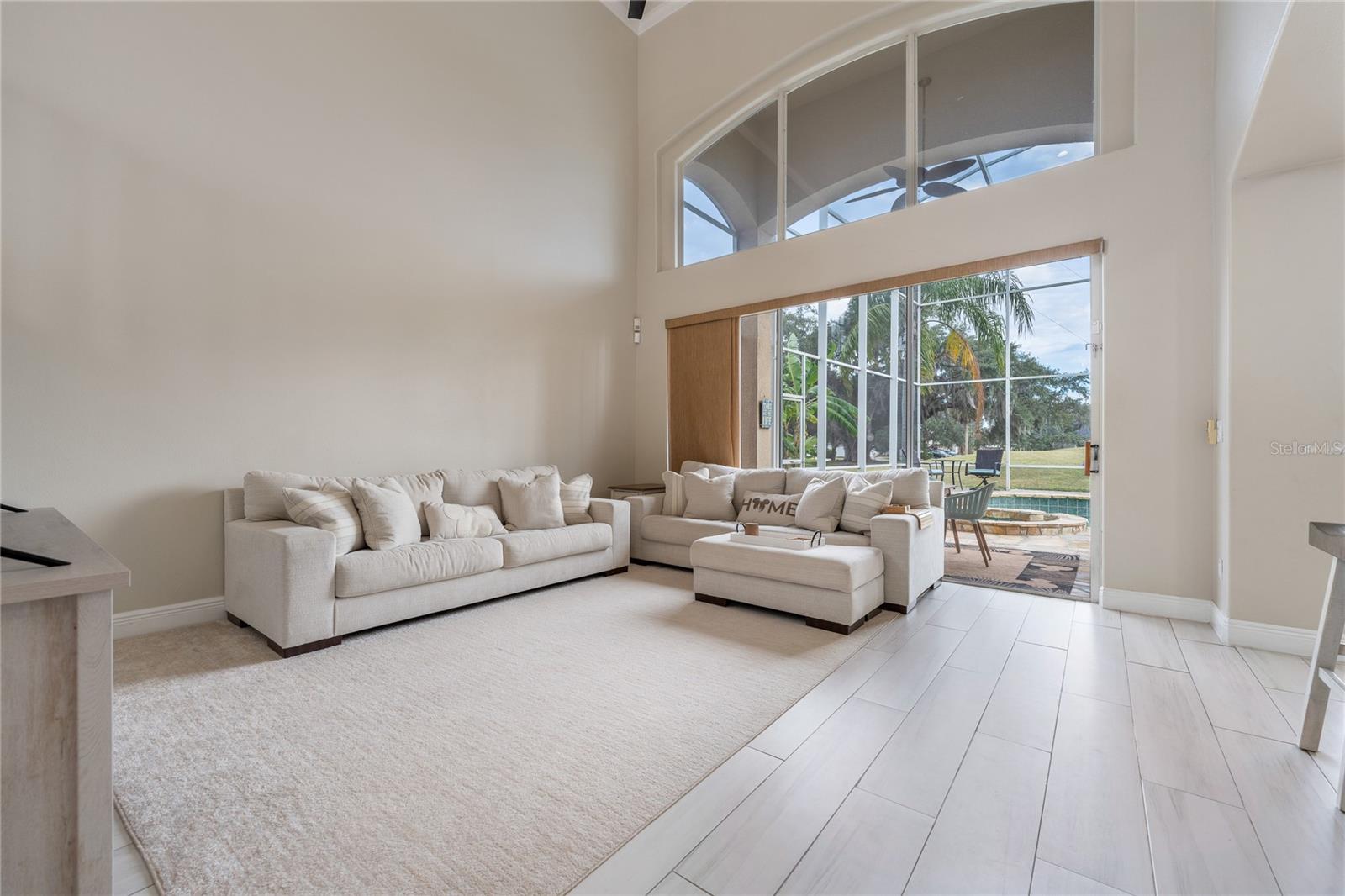 Image 6 of 34 For 1524 The Oaks Boulevard