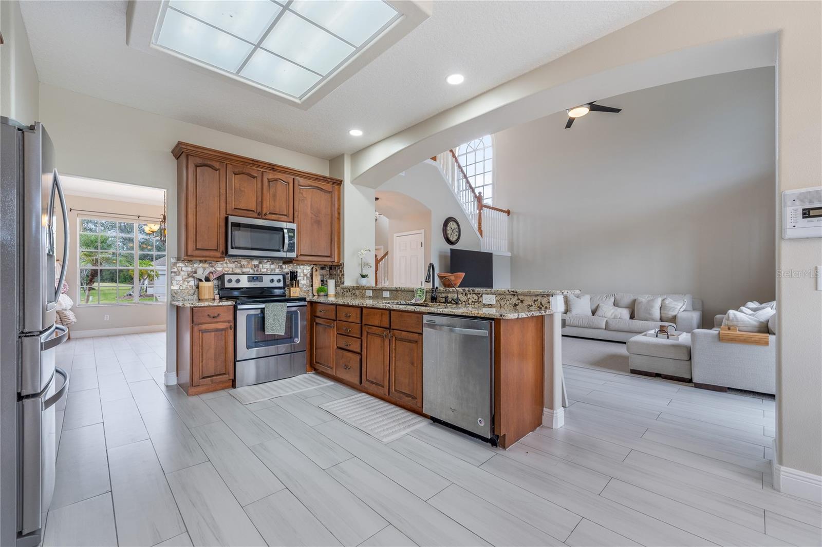 Image 8 of 34 For 1524 The Oaks Boulevard