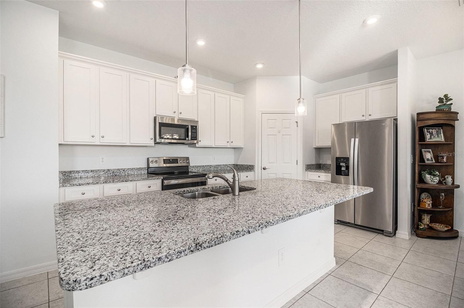 Image 5 of 15 For 387 Avi Court