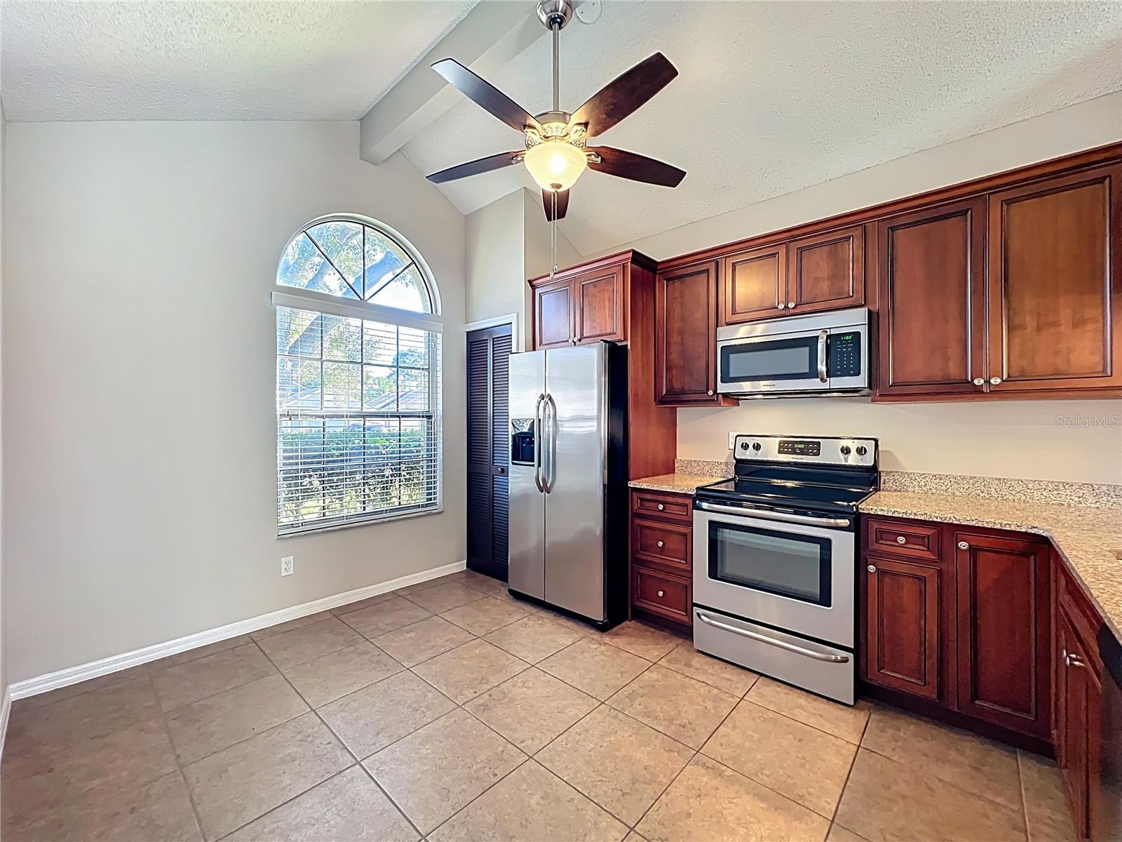 Image 10 of 47 For 1816 Meadowgold Lane