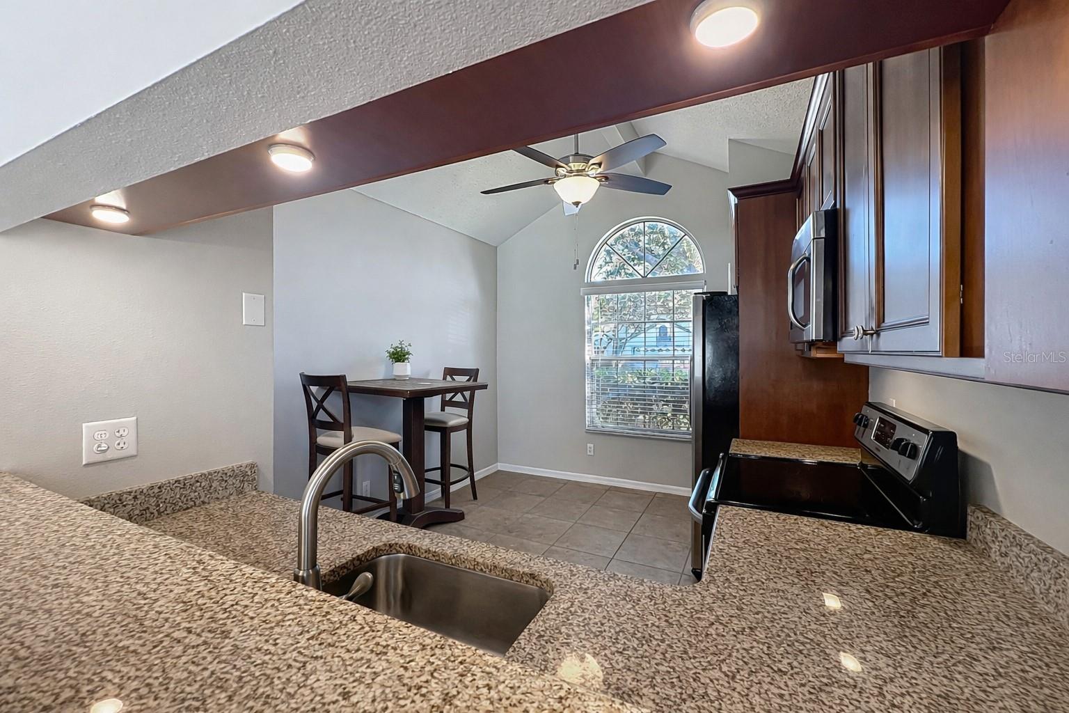 Image 14 of 47 For 1816 Meadowgold Lane