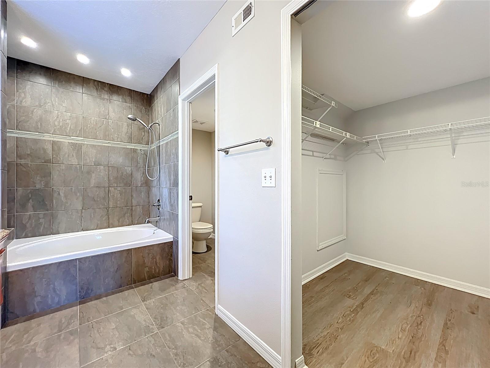 Image 20 of 47 For 1816 Meadowgold Lane