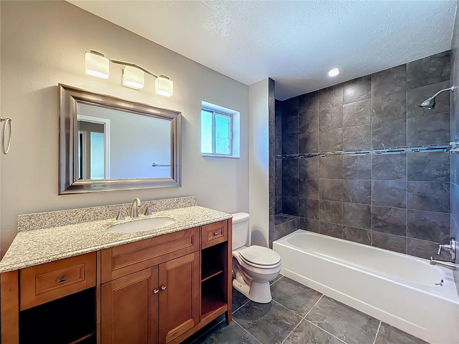 Image 26 of 47 For 1816 Meadowgold Lane