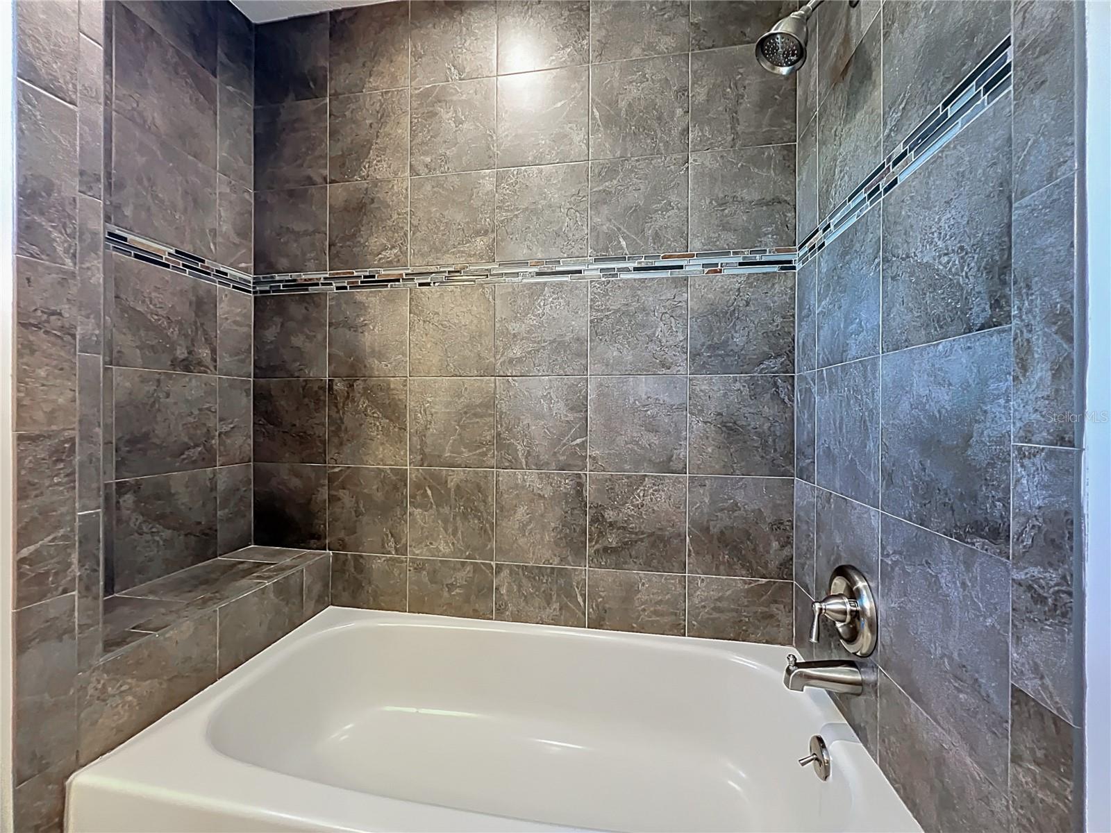 Image 27 of 47 For 1816 Meadowgold Lane