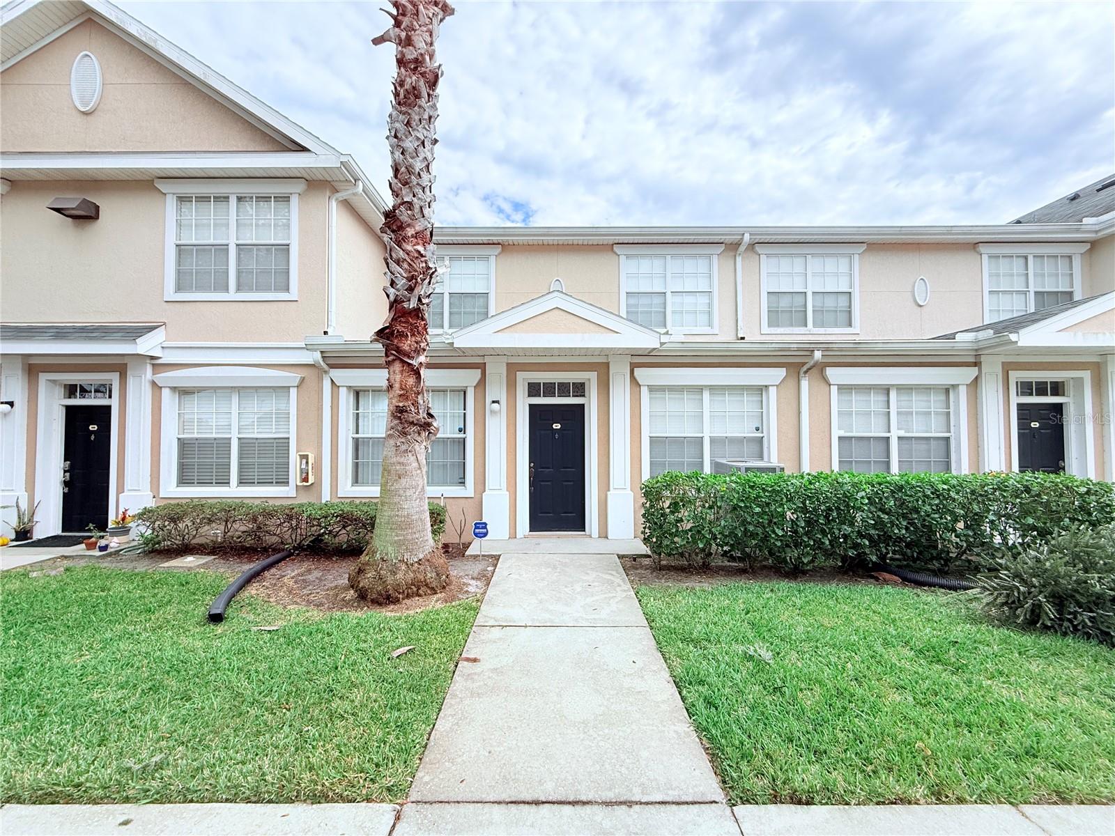 Image 2 of 16 For 100 Turpial Way 107