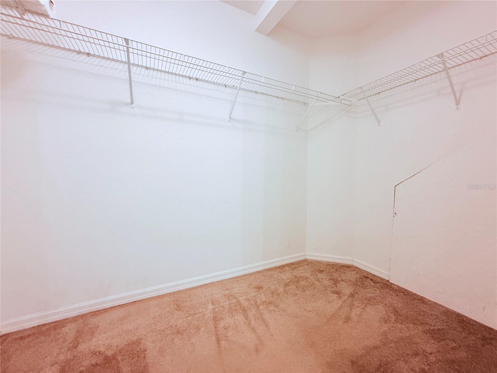 Image 9 of 16 For 100 Turpial Way 107